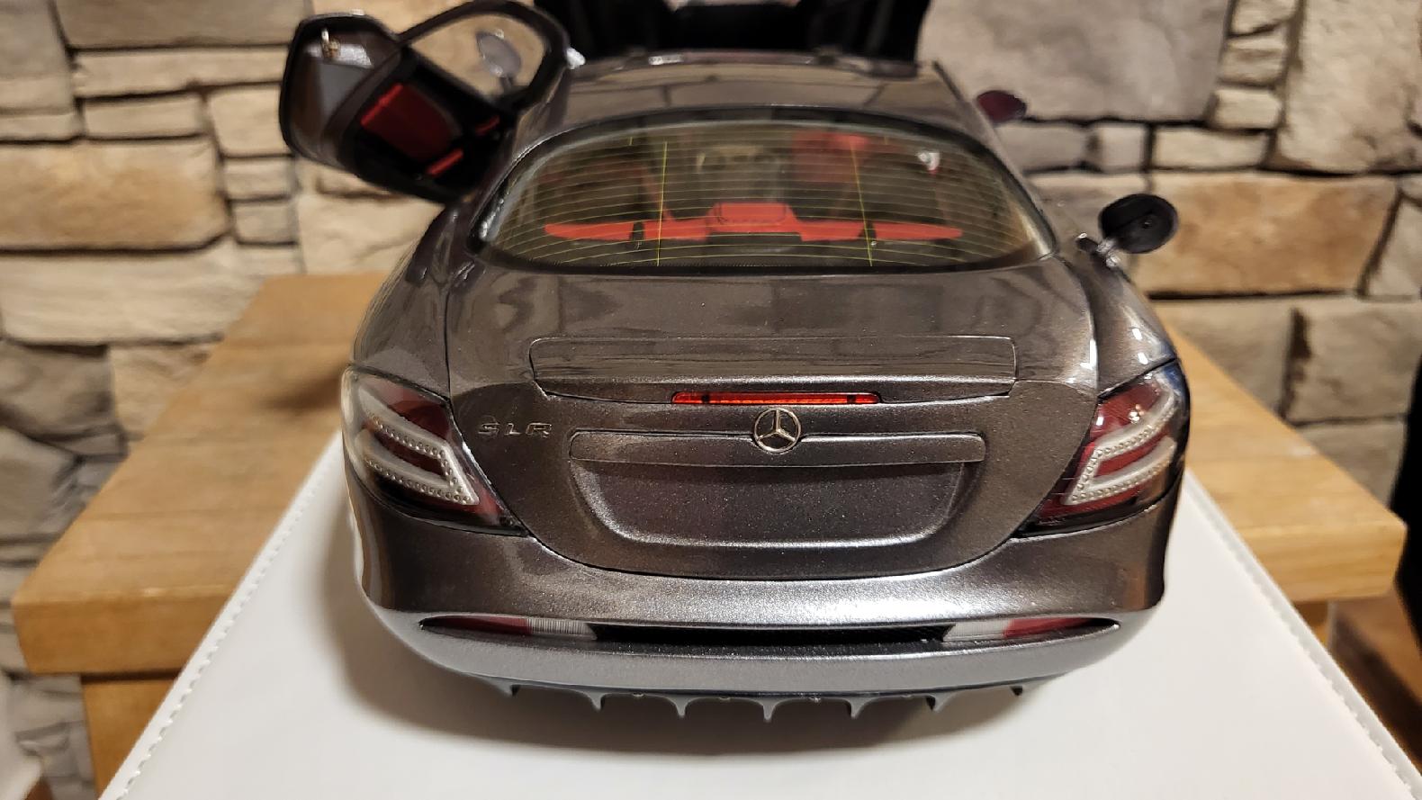 1/12 Mercedes-Benz SLR McLaren 2003 GRAU CMC C-006C aus Vorbesitz