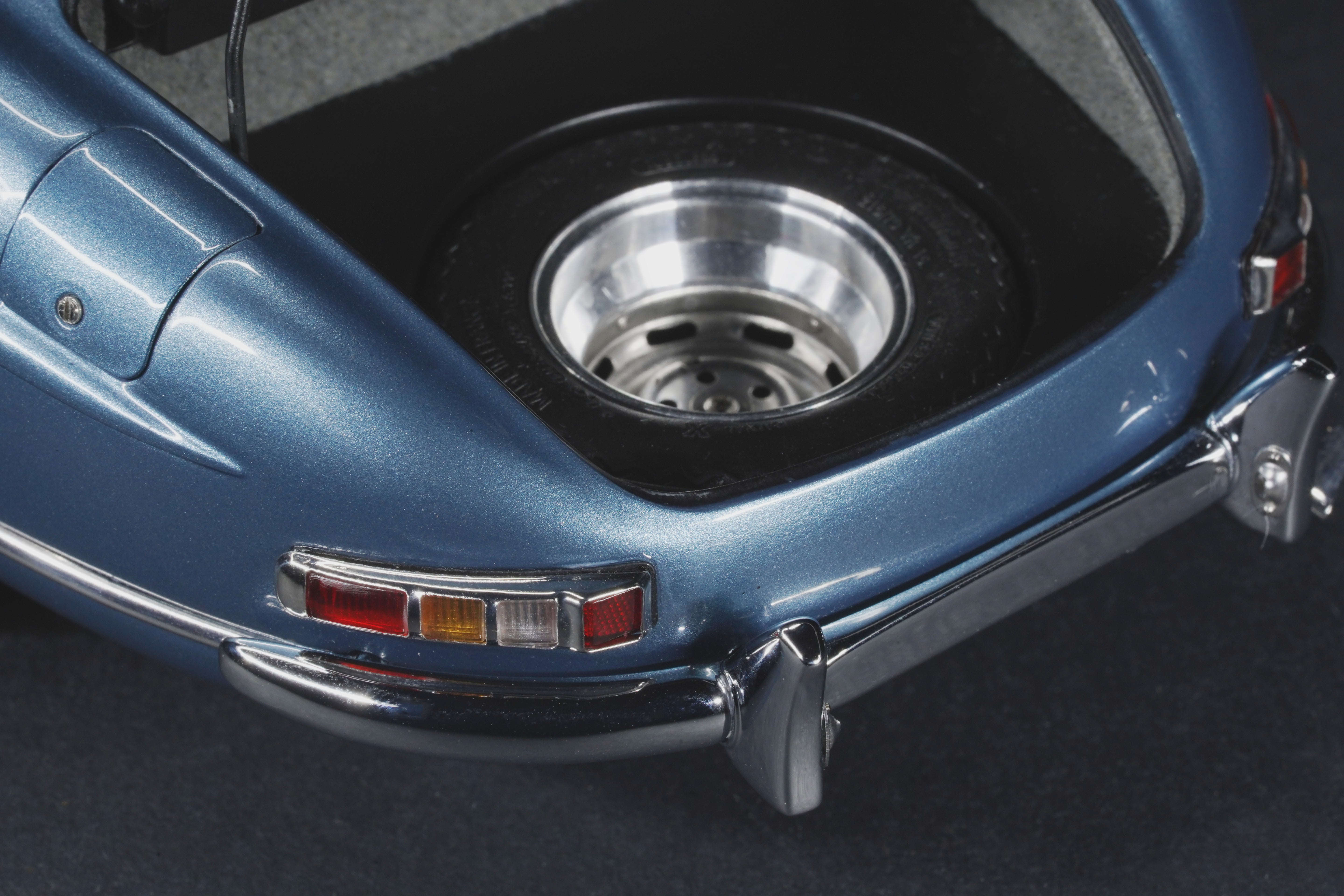 1/18 Mercedes-Benz 300 SL W198 Roadster Hardtop blue metallic CMC M-283