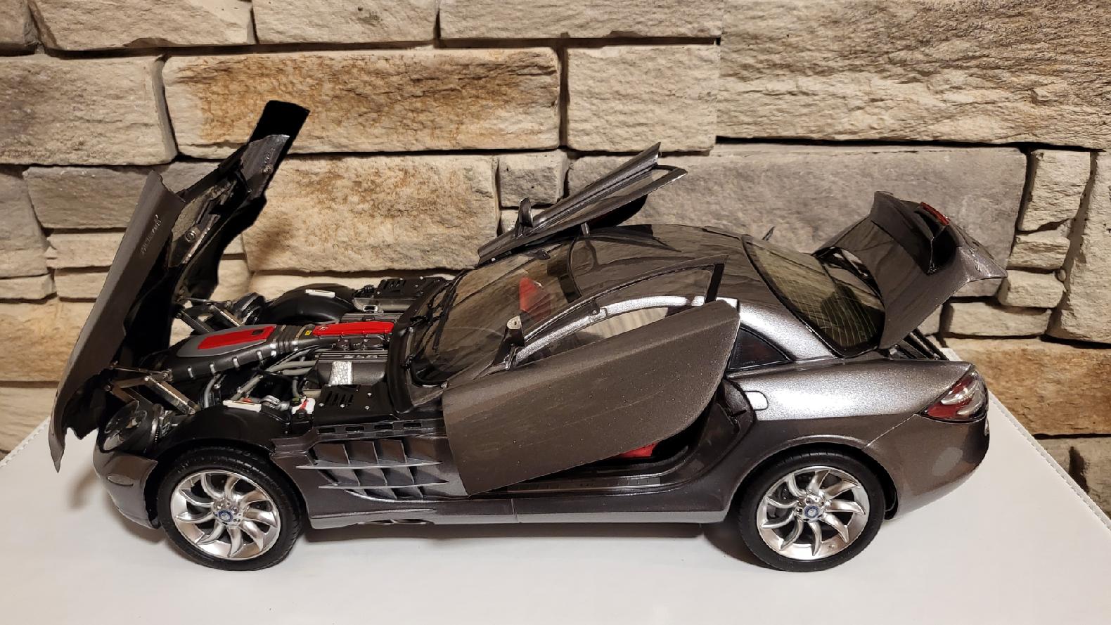 1/12 Mercedes-Benz SLR McLaren 2003 GRAU CMC C-006C aus Vorbesitz