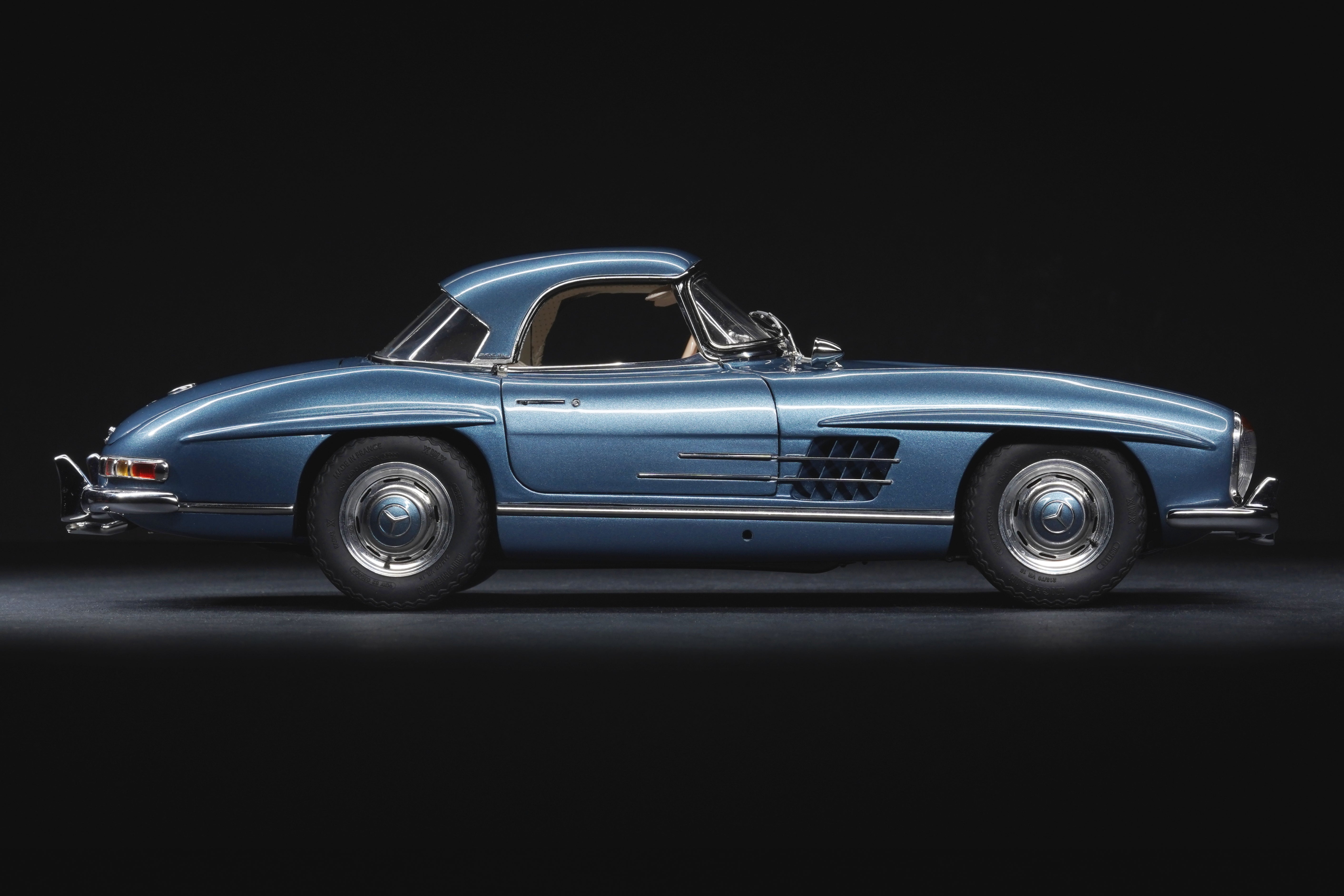 1/18 Mercedes-Benz 300 SL W198 Roadster Hardtop blue metallic CMC M-283