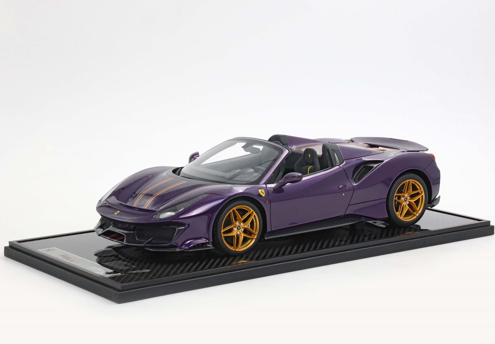 1/12 BBR Ferrari 488 Pista Spider Open roof - Viola Hong Kong - Gold LE 10 St. BBR1225E1