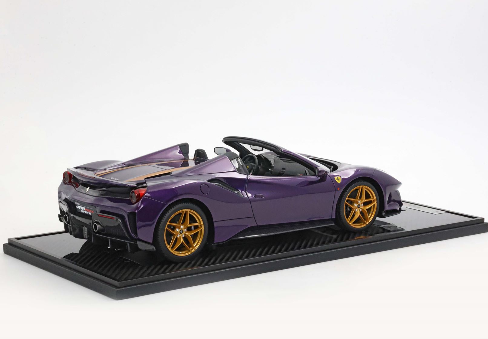 1/12 BBR Ferrari 488 Pista Spider Open roof - Viola Hong Kong - Gold LE 10 St. BBR1225E1