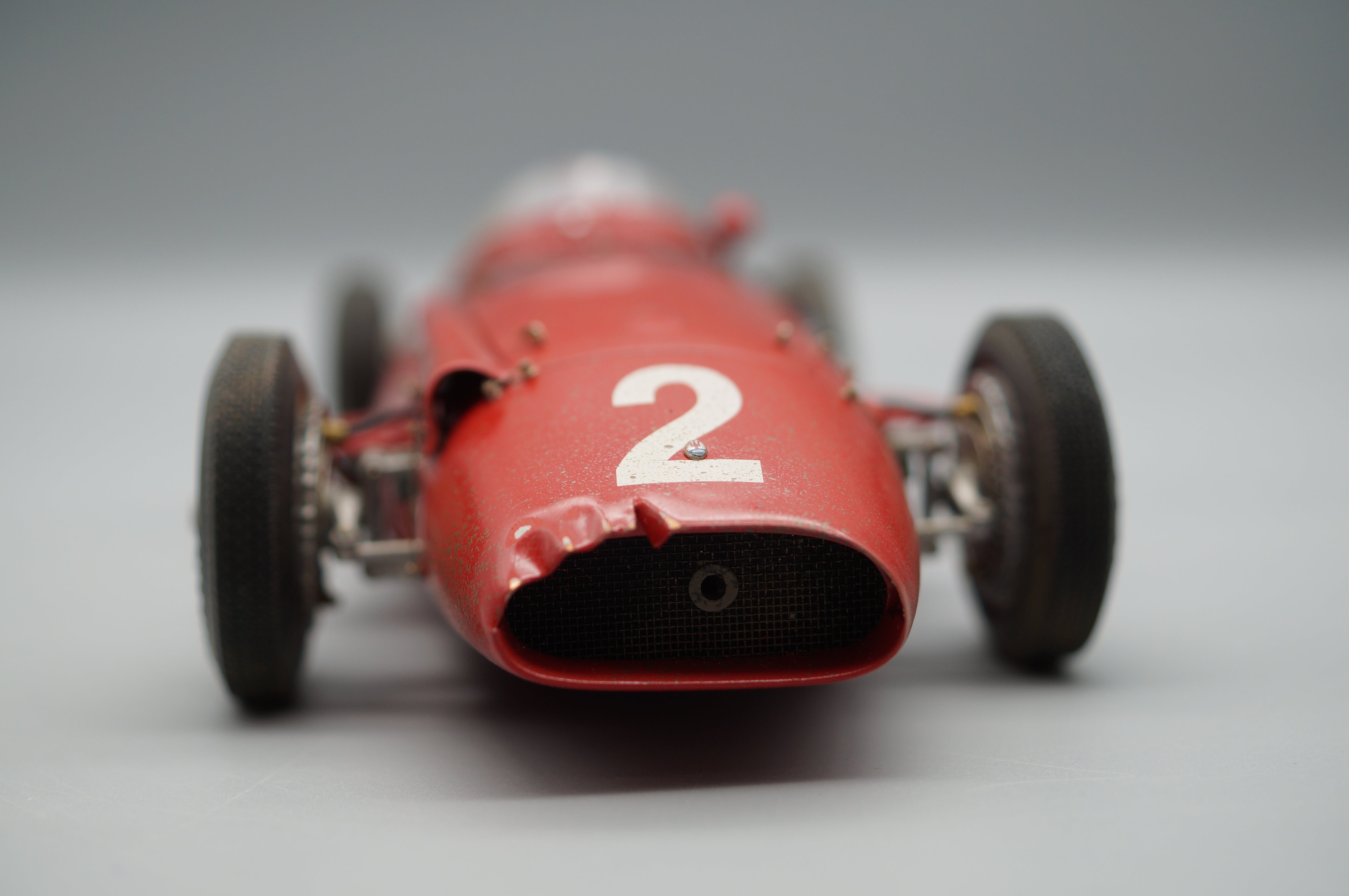 Maserati 250F #2 Dirty Hero collectors edition 20 Jahre CMC M-148 LE 1000 pcs -pre-owned AA491