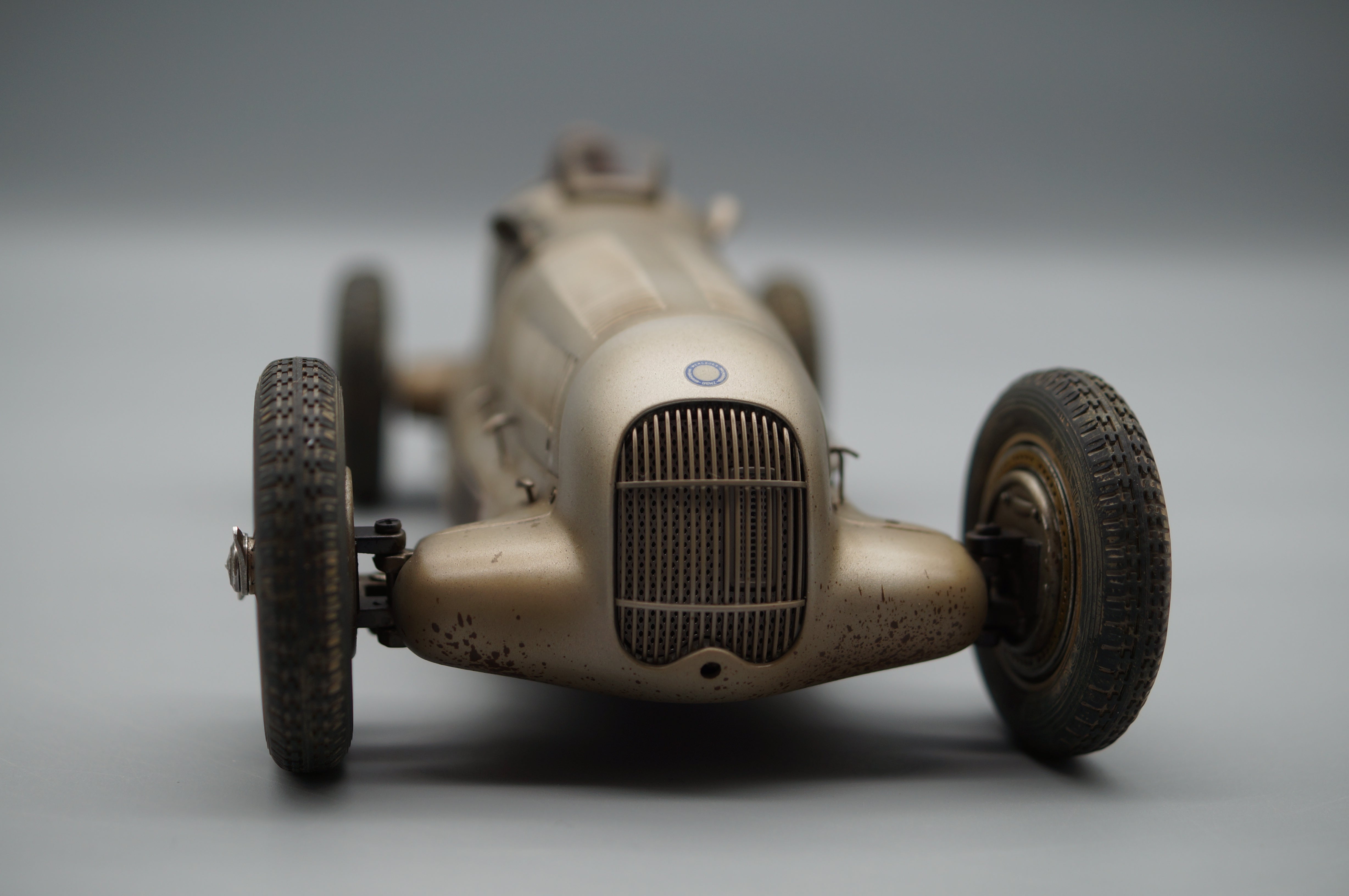 Mercedes-Benz W25 #20 'Dirty Hero' collectors edition 20 Jahre CMC M-147 LE 1000 pcs AA492