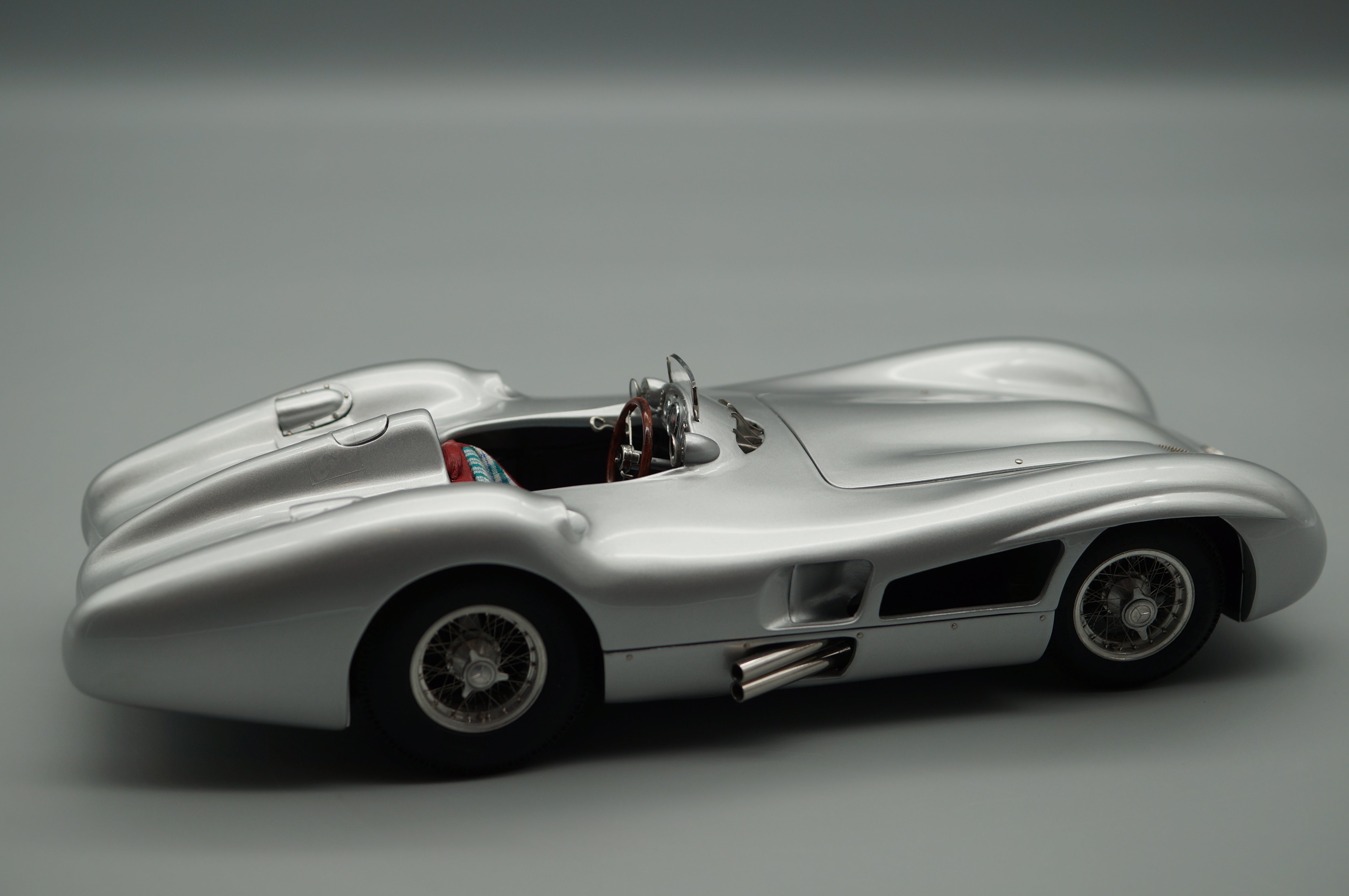 1/18 Mercedes-Benz W196R Stromlinie CMC M-127 - pre-owned- AA493
