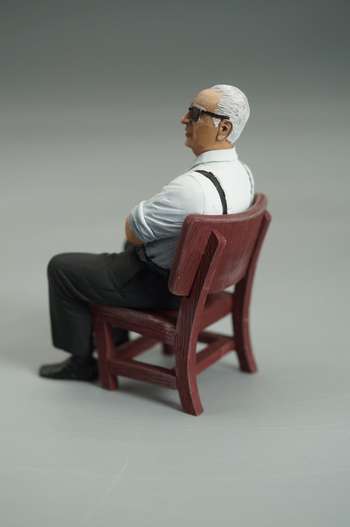 1/18 Enzo Ferrari sitting by SF Scale Figures #33/60 - Handmade - pre-owned