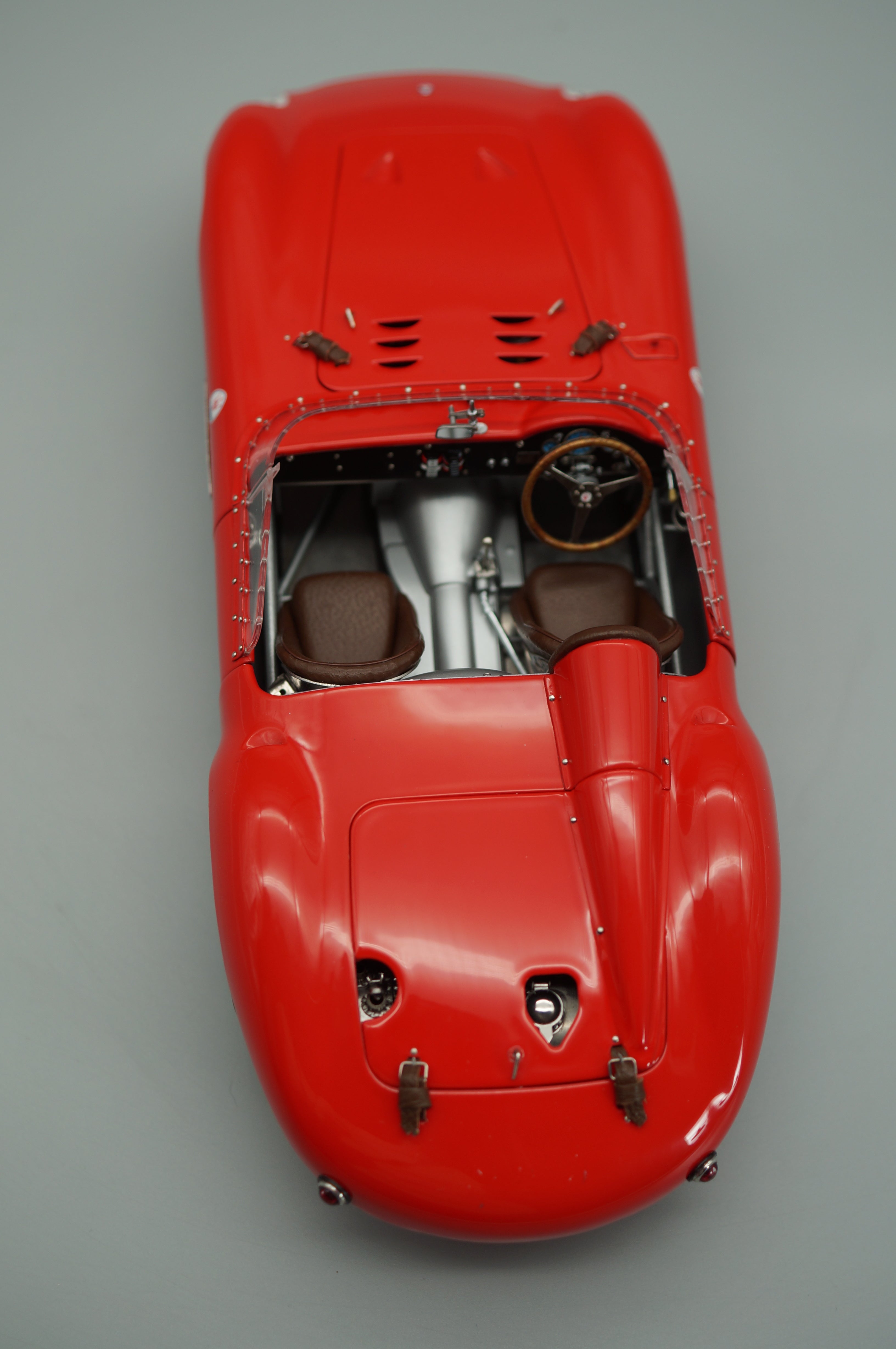 1:18 Maserati 300S racing sports car 1956 CMC M-105 -pre-owned- AA446
