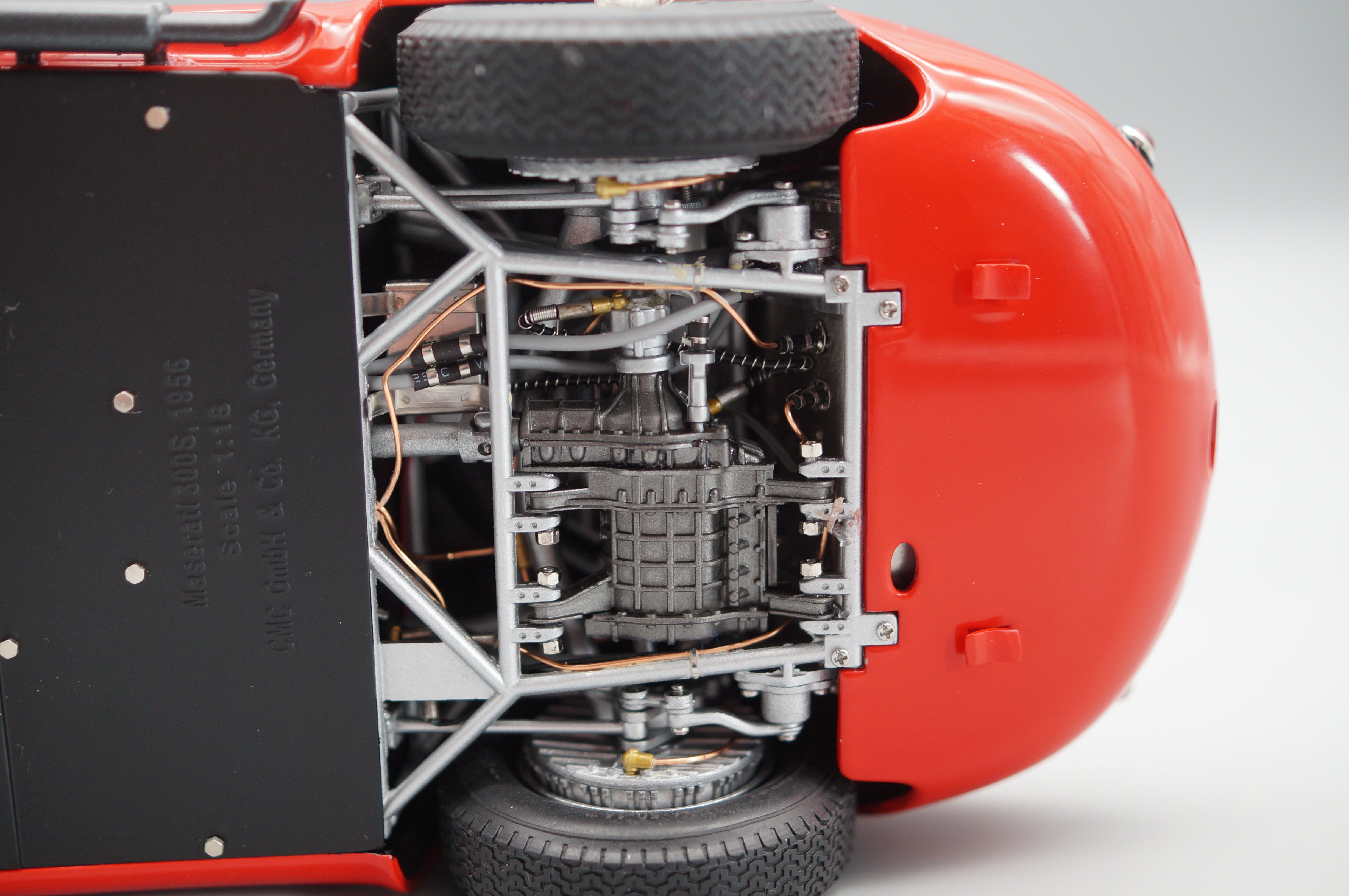 1:18 Maserati 300S racing sports car 1956 CMC M-105 -pre-owned- AA446