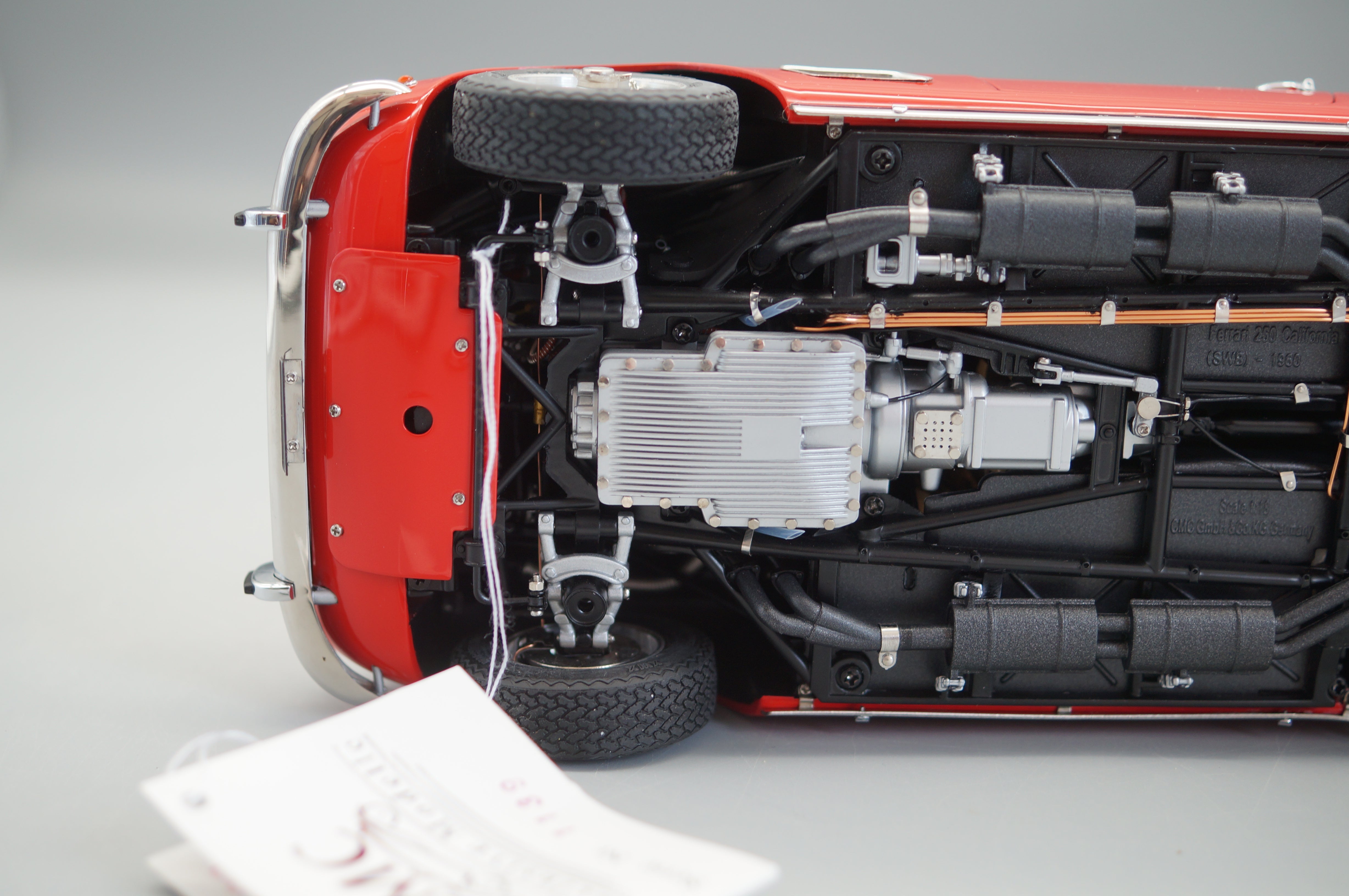 1/18 Ferrari 250 SWB Spyder California 1961 rot #1139 CMC M-091 -pre-owned FH302
