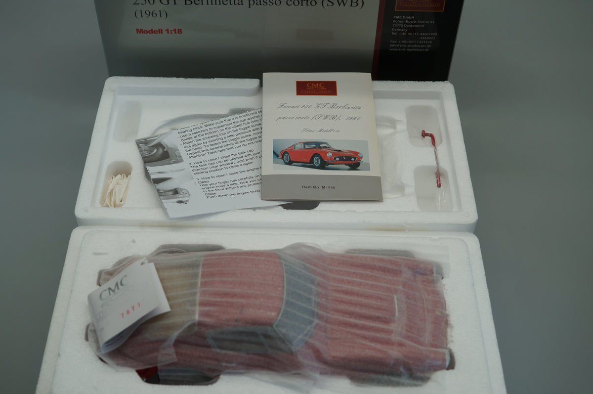 1/18 Ferrari 250 GT Berlinetta SWB RED #7877 CMC M-046 - pre-owned -FH312