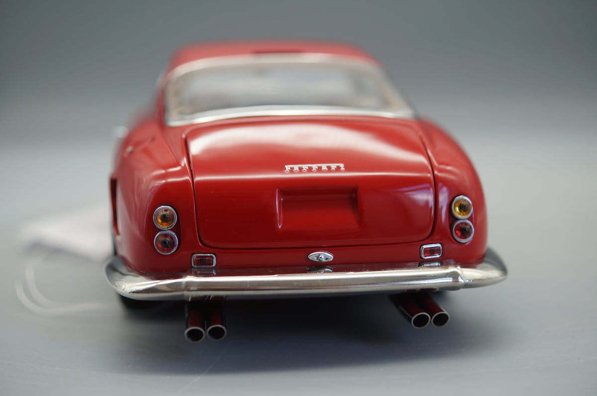 1/18 Ferrari 250 GT Berlinetta SWB RED #7877 CMC M-046 - pre-owned -FH312