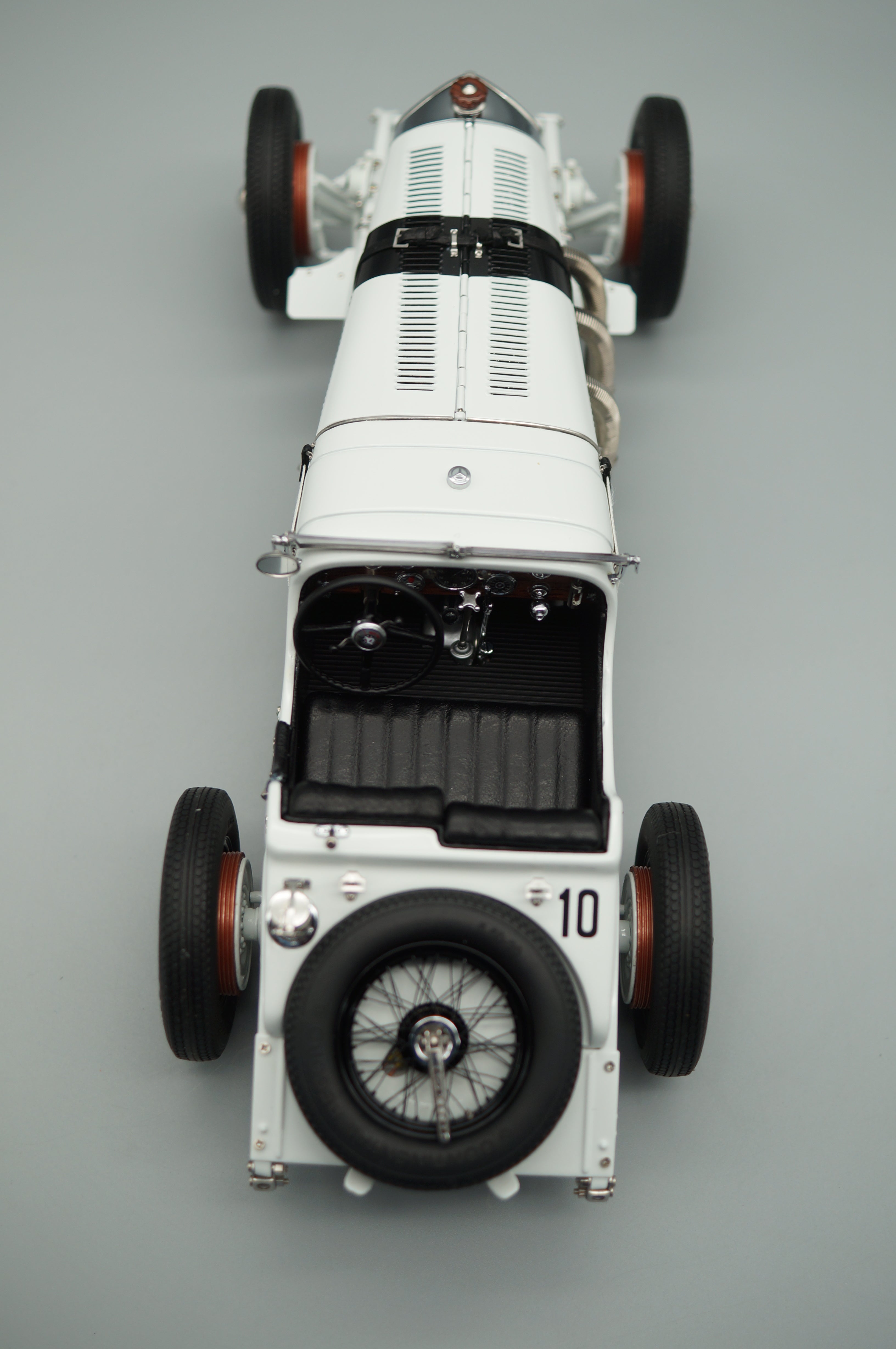 1/18 Mercedes-Benz SSKL #10 Mille Miglia 1931 Hans Stuck CMC M-188 - pre-owned- TS449
