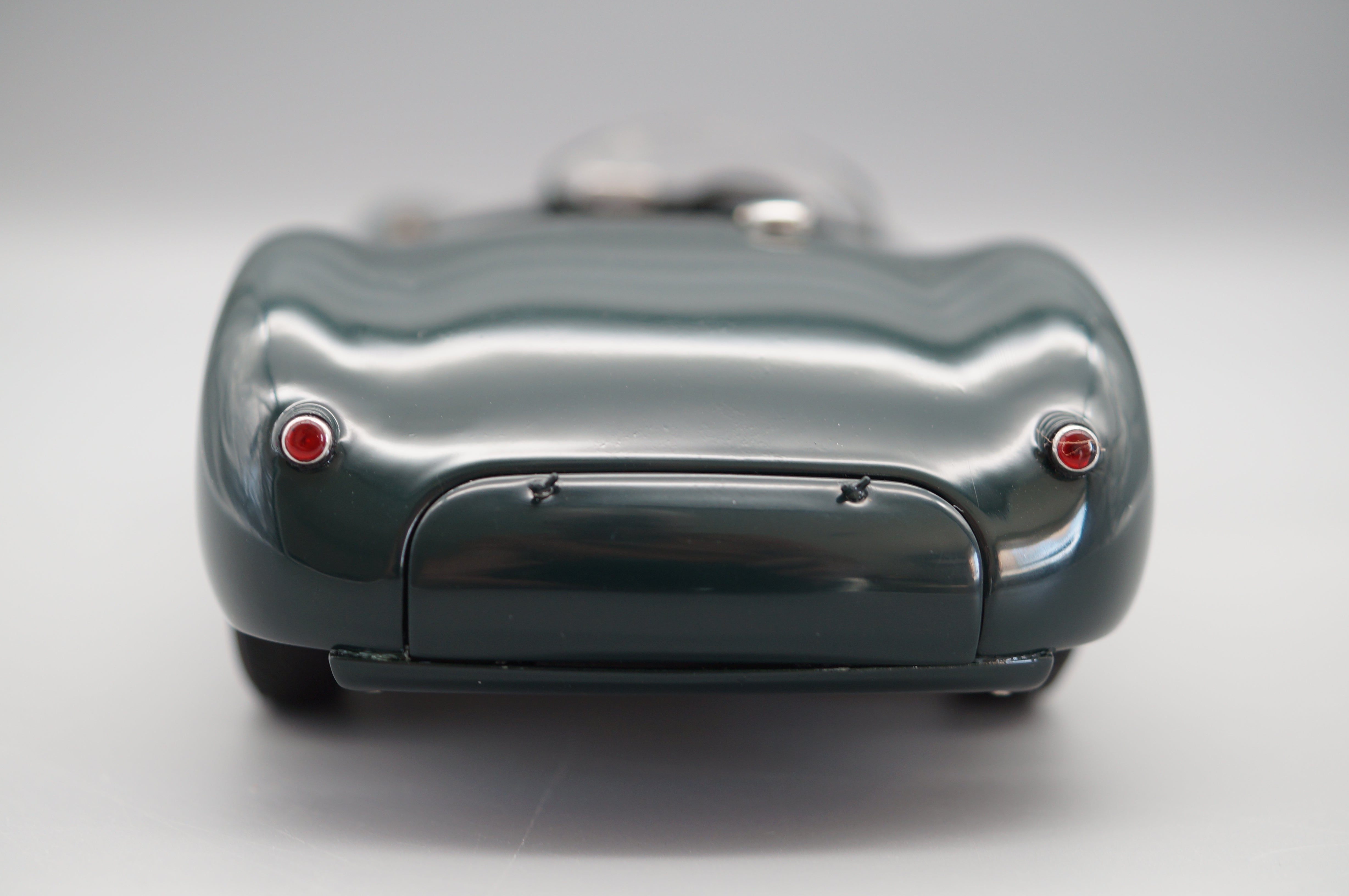 Jaguar C-Type British Racing Green 1952 CMC M-191 -pre-owned