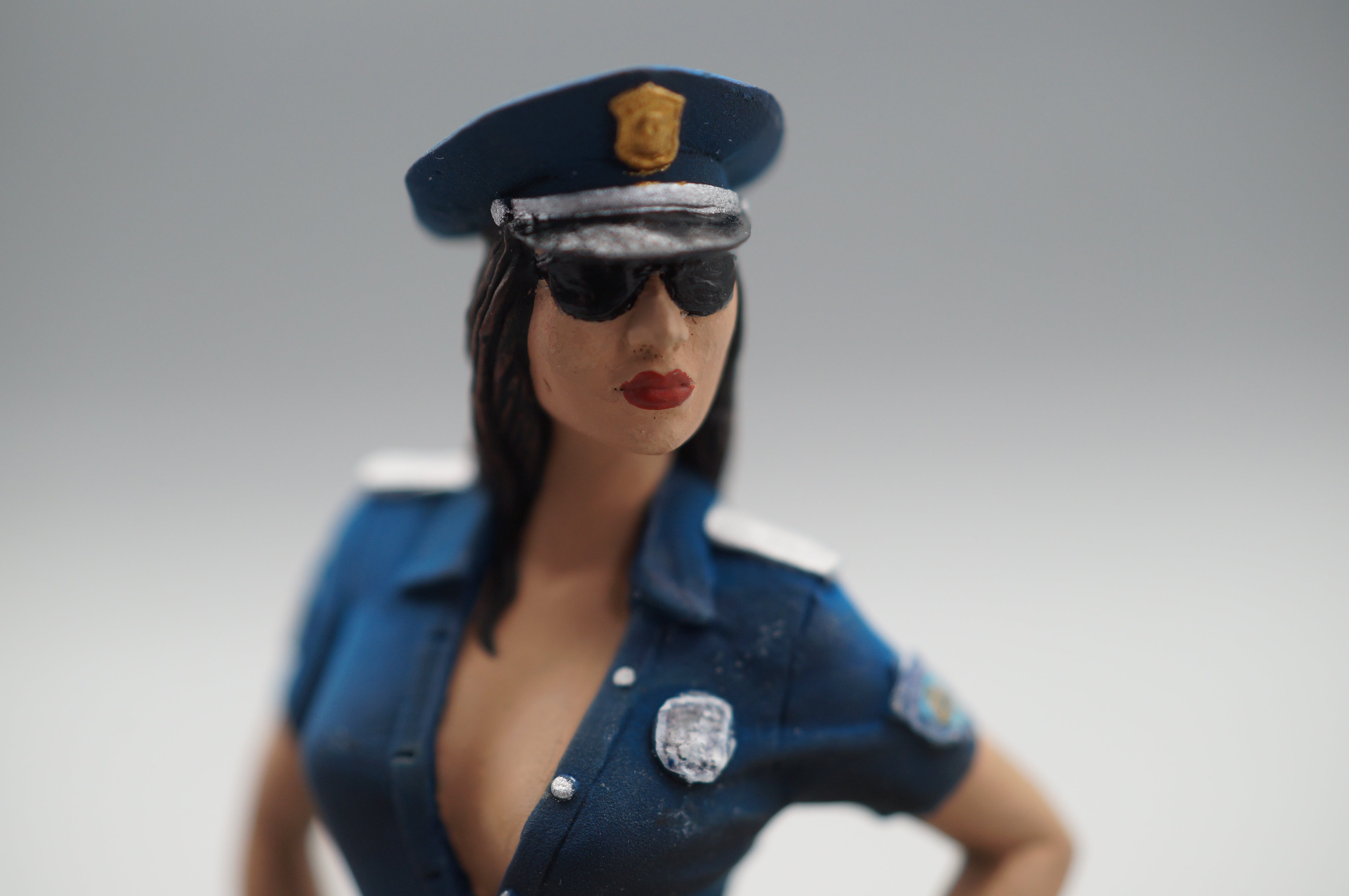 1/18 POLICE GIRL von SF Scale Figures - Handarbeit -pre-owned