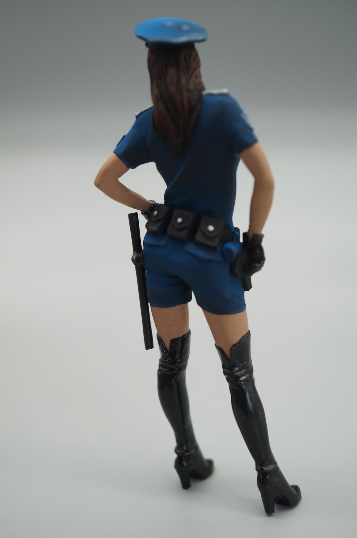 1/18 POLICE GIRL von SF Scale Figures - Handarbeit -pre-owned