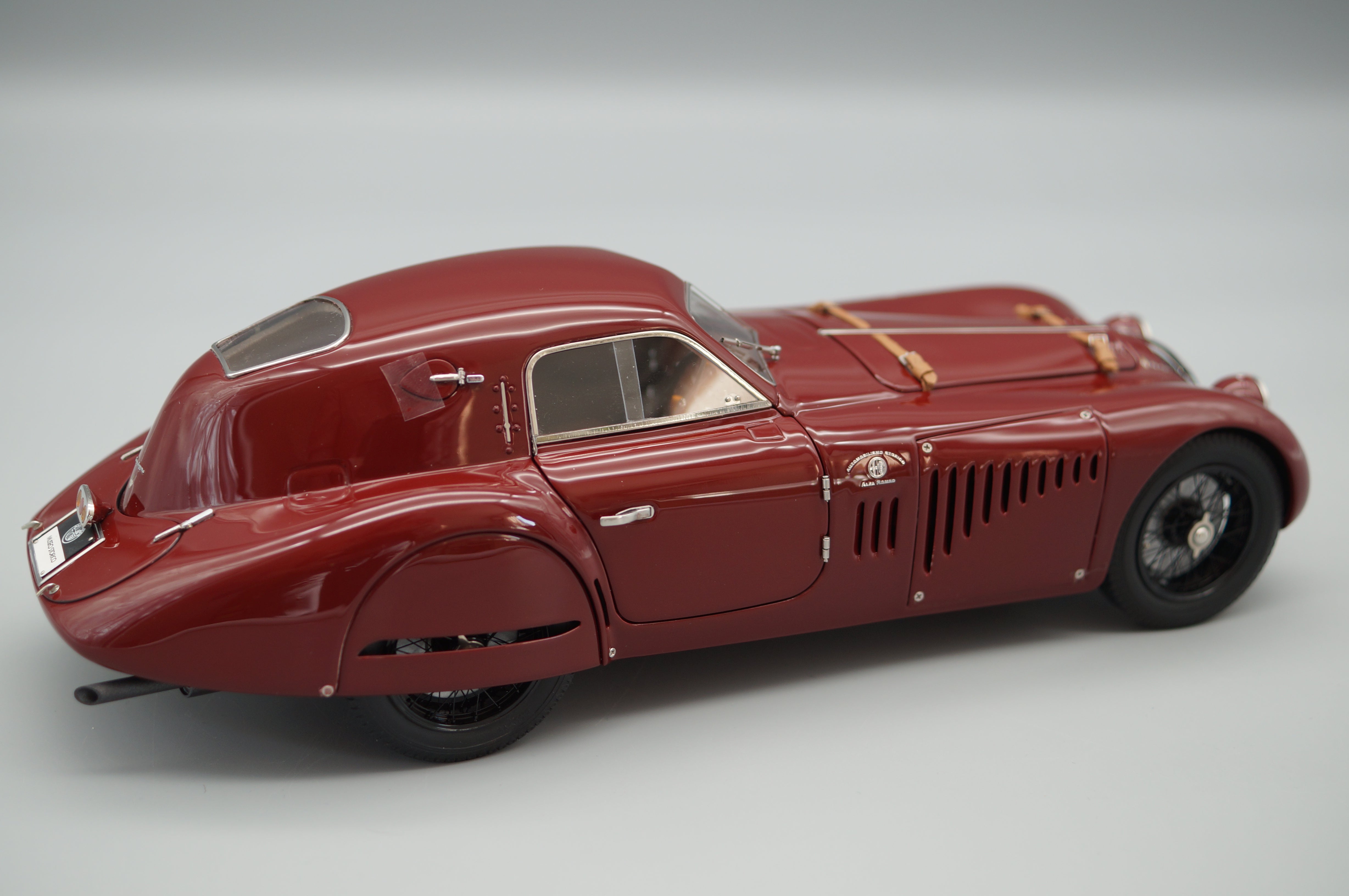 Alfa Romeo 8C 2900B Speciale Touring Coupe 1938 CMC M-107 -pre-owned- TS675