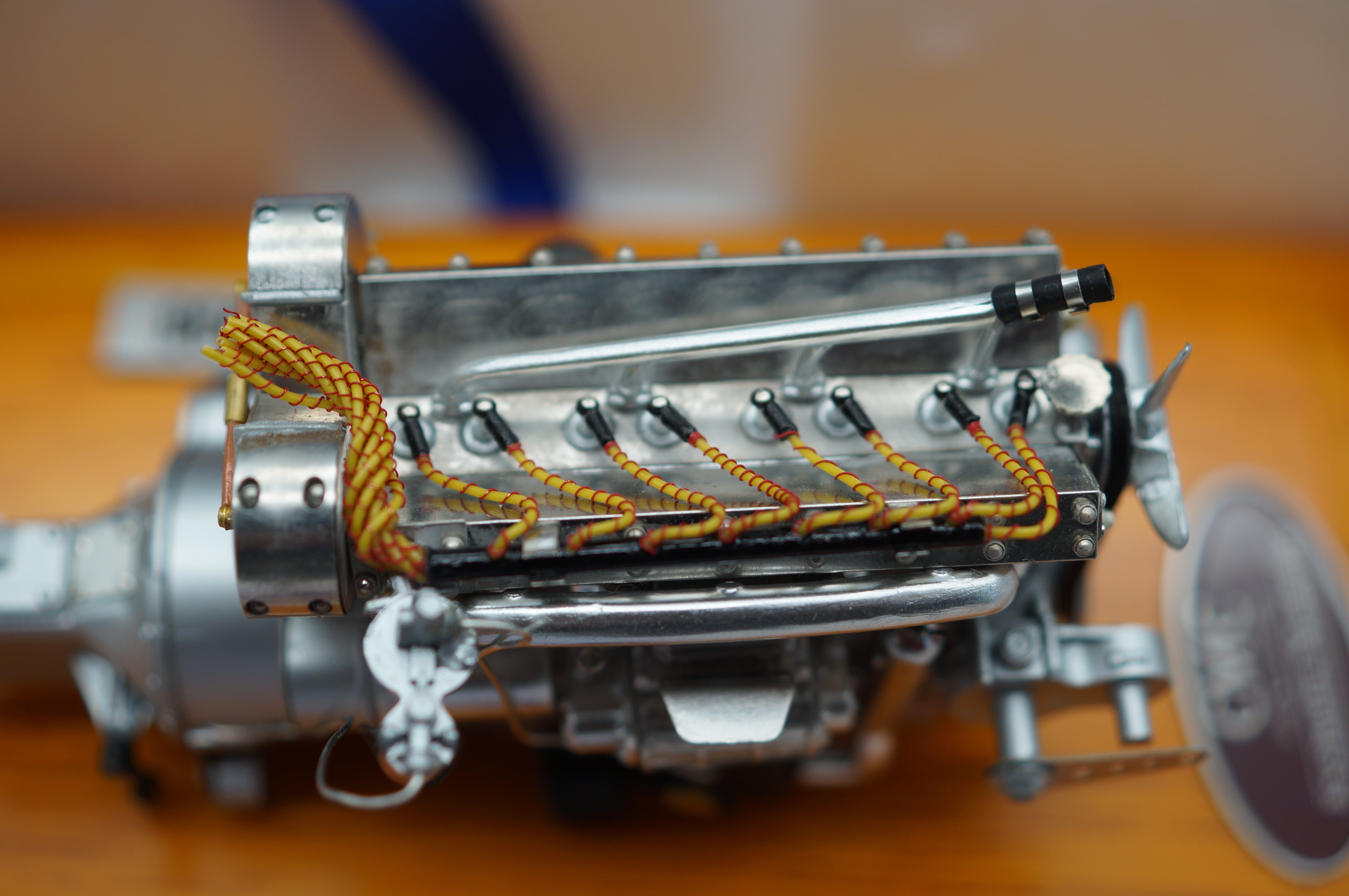 1/18 Bugatti Type 57 SC engine with display case CMC M-112 -Pre-Owned- TS677