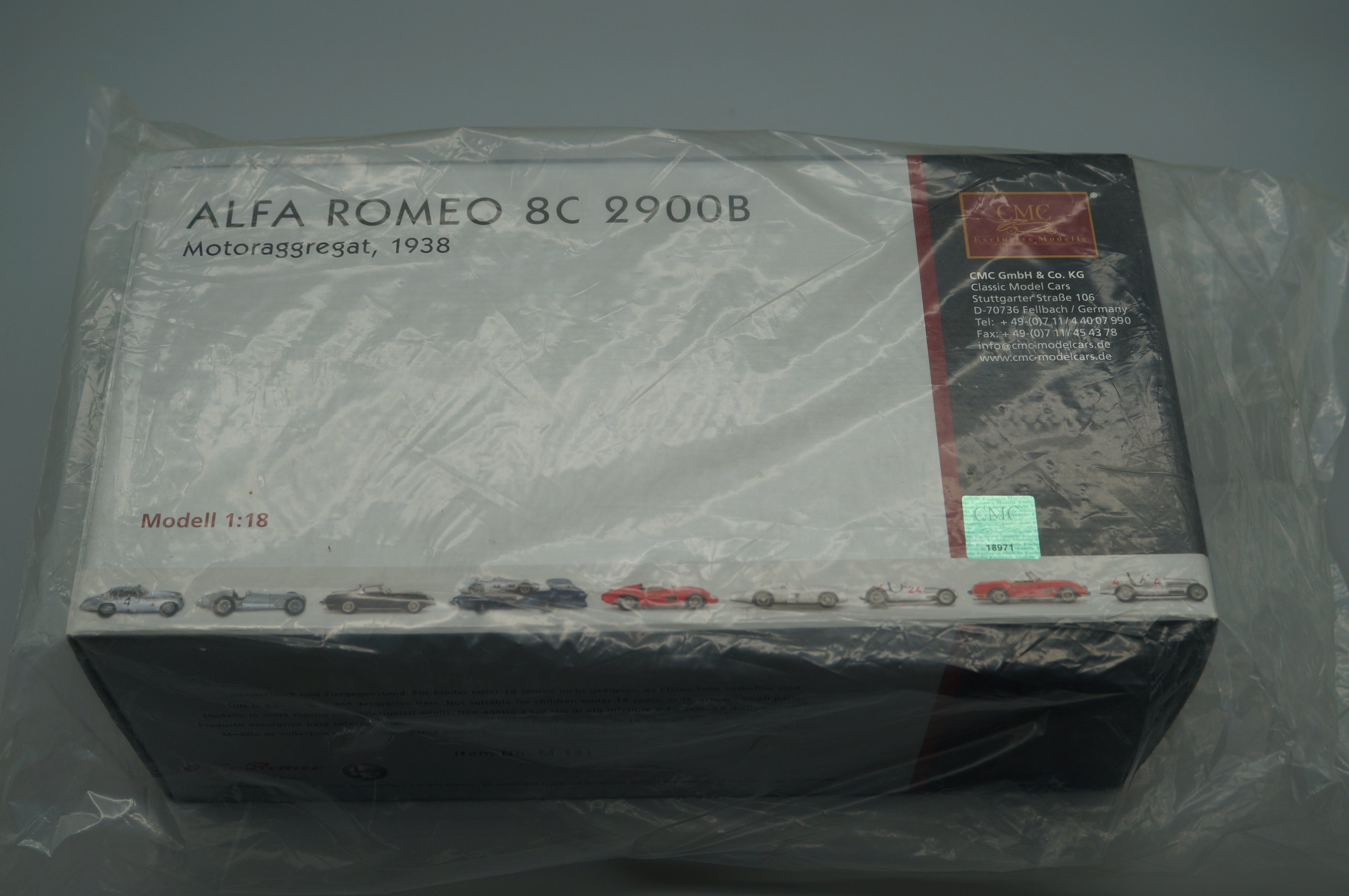 1/18 Alfa Romeo 8C 2900B, engine with showcase CMC M-131 -pre-owned- TS678