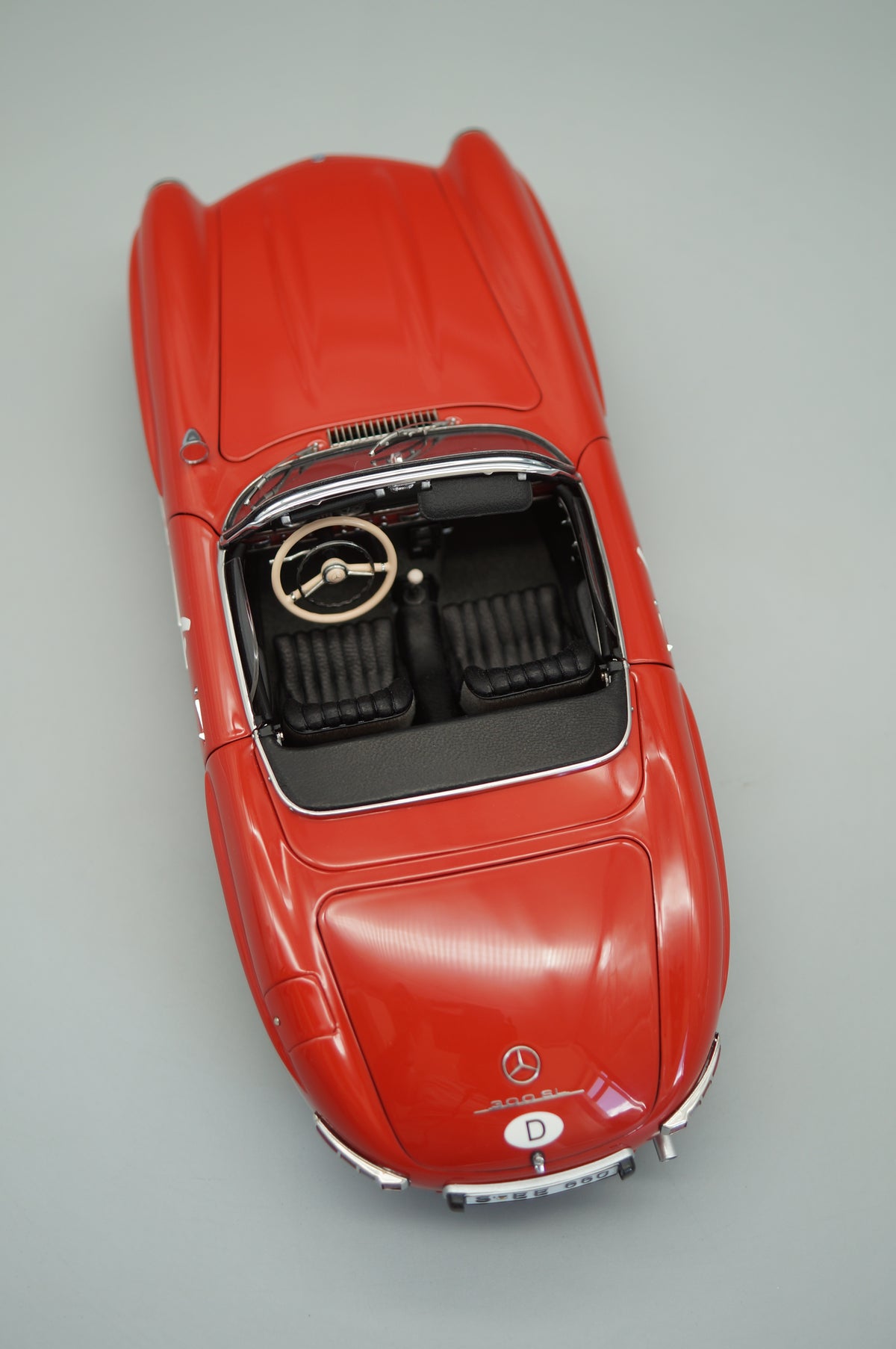 1/18 Mercedes-Benz 300 SL Roadster Rennvariante #4 Sondermodell Classic Gala Schwetzingen CMC M-296