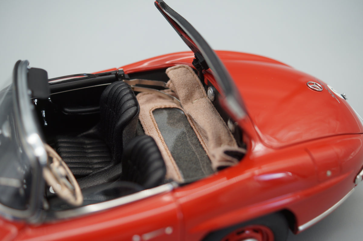 1/18 Mercedes-Benz 300 SL Roadster Rennvariante #4 Sondermodell Classic Gala Schwetzingen CMC M-296
