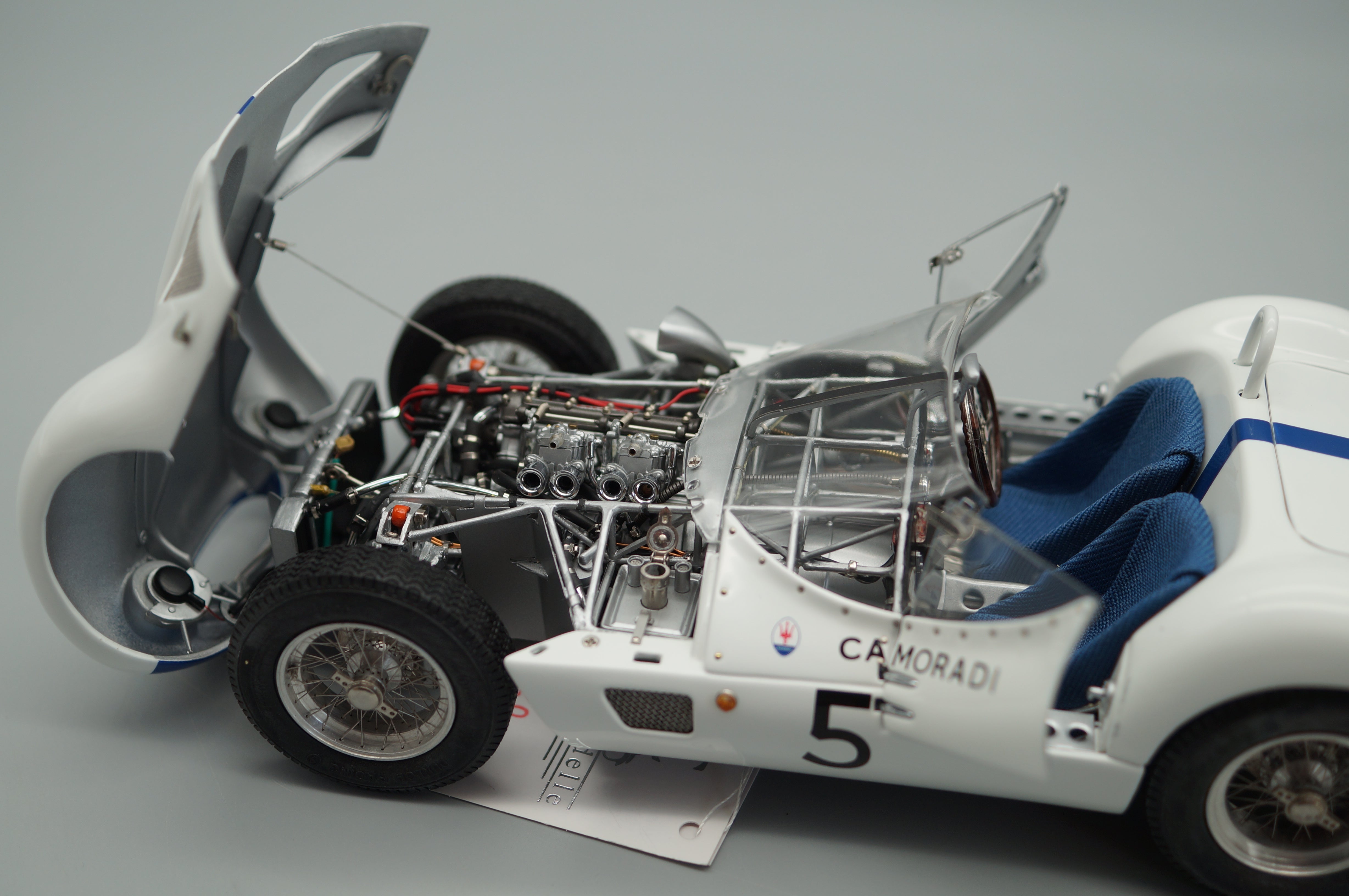 1:18 Maserati Tipo 61 Birdcage #5 CMC M-047 -pre-owned- HPRF685