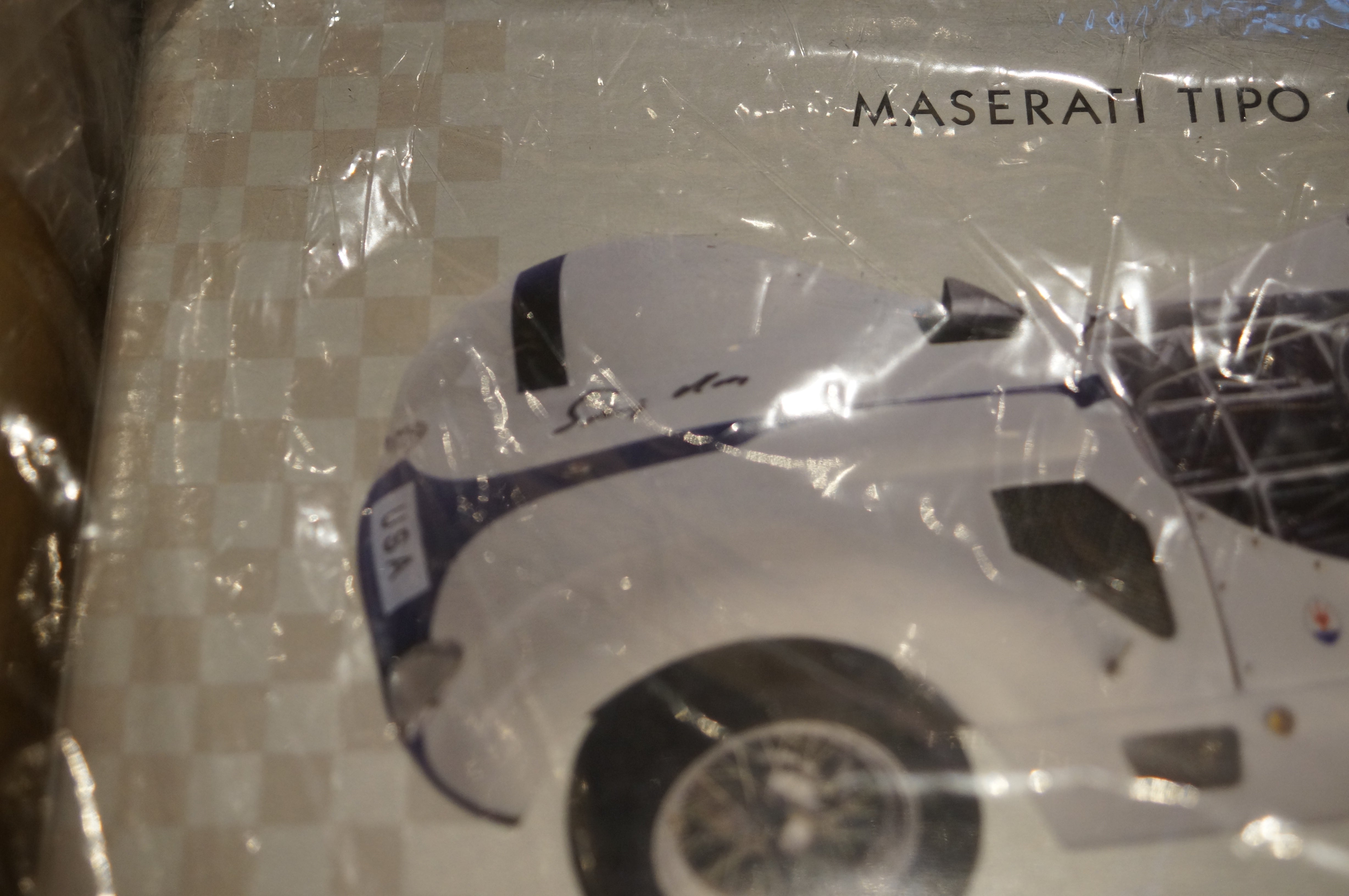 1/18 Maserati Birdcage #5 signiert von Stirling Moss CMC M-061