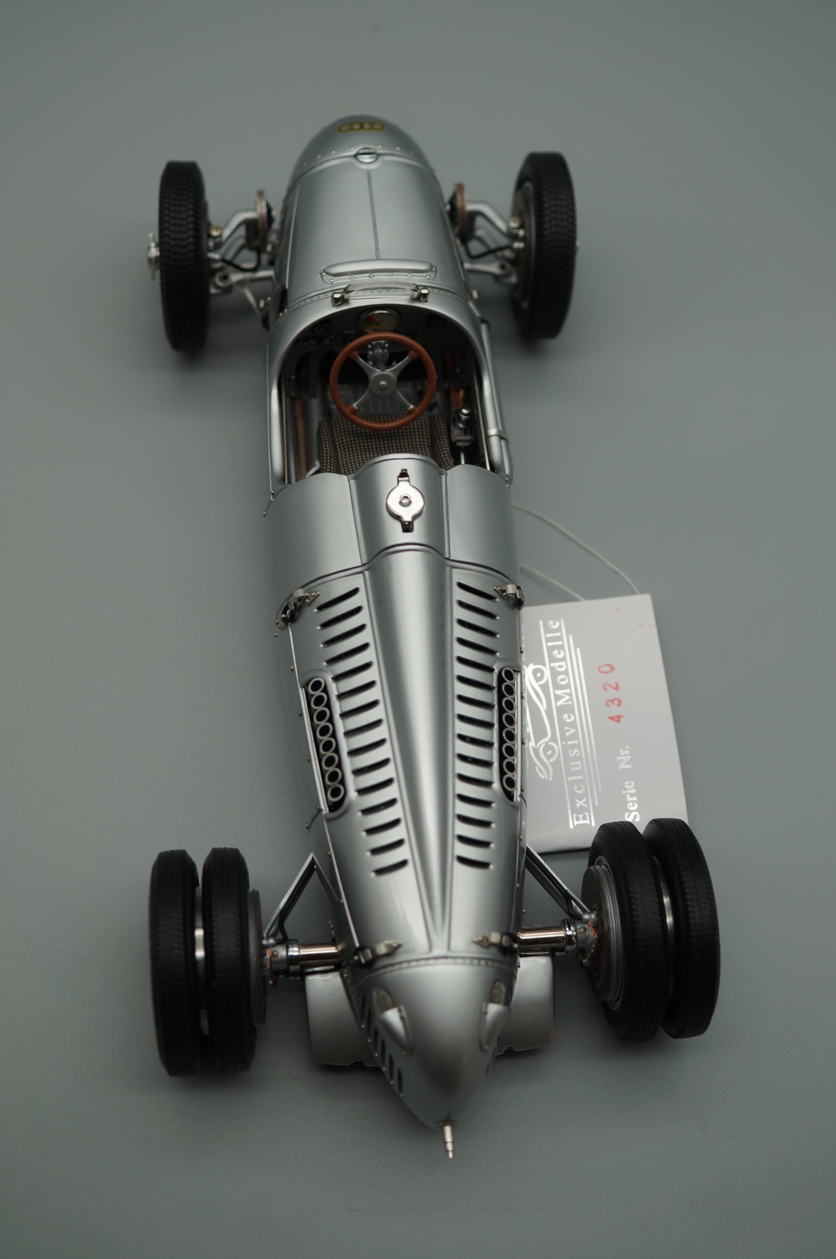 1/18 Auto Union Typ C 'Bergrenner' Bernd Rosemeyer CMC M-053