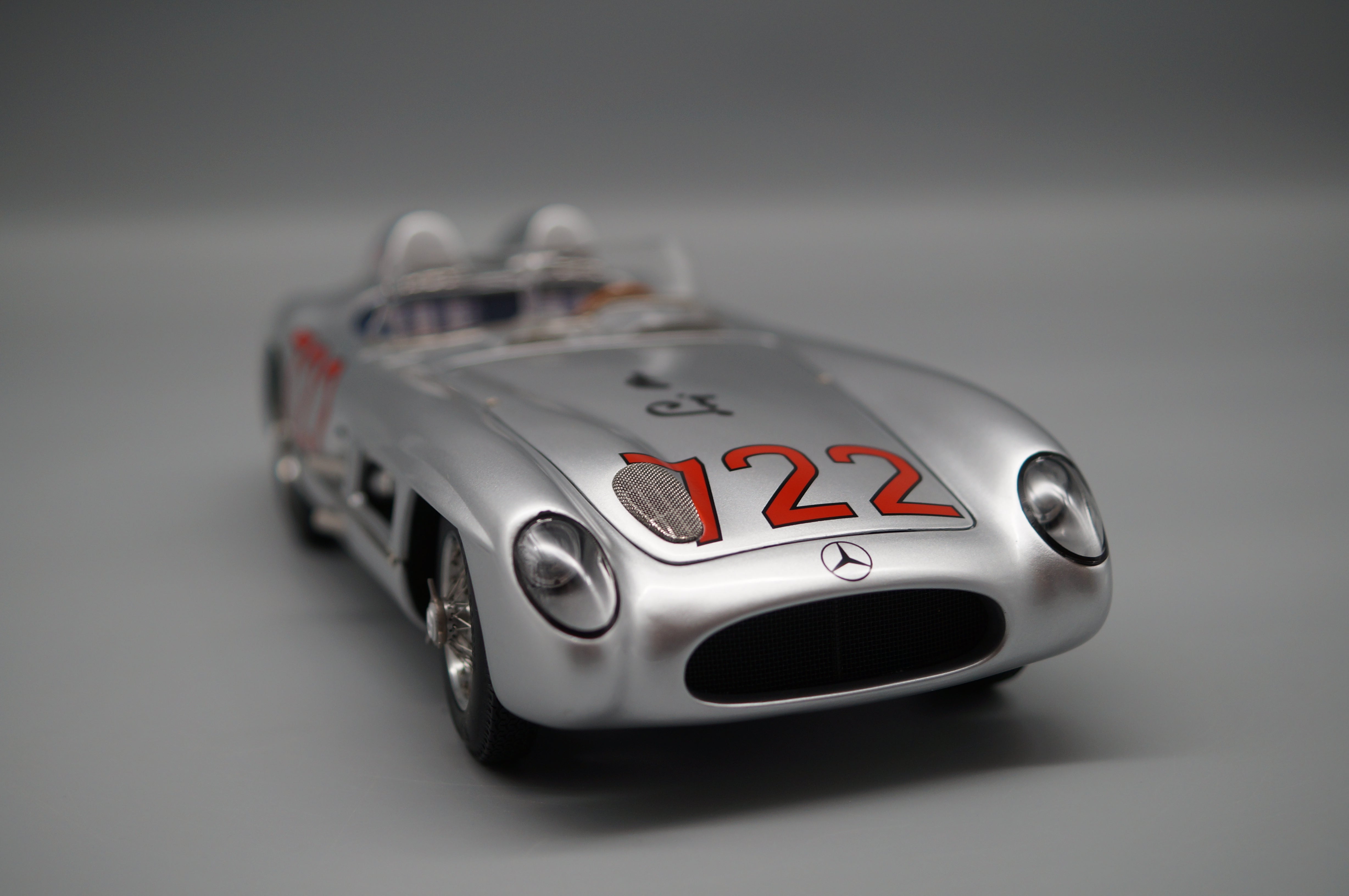 1/18 Mercedes-Benz 300SLR #722 Mille Miglia Stirling MOSS Signatur Edition CMC M-072 LE 722 Stück