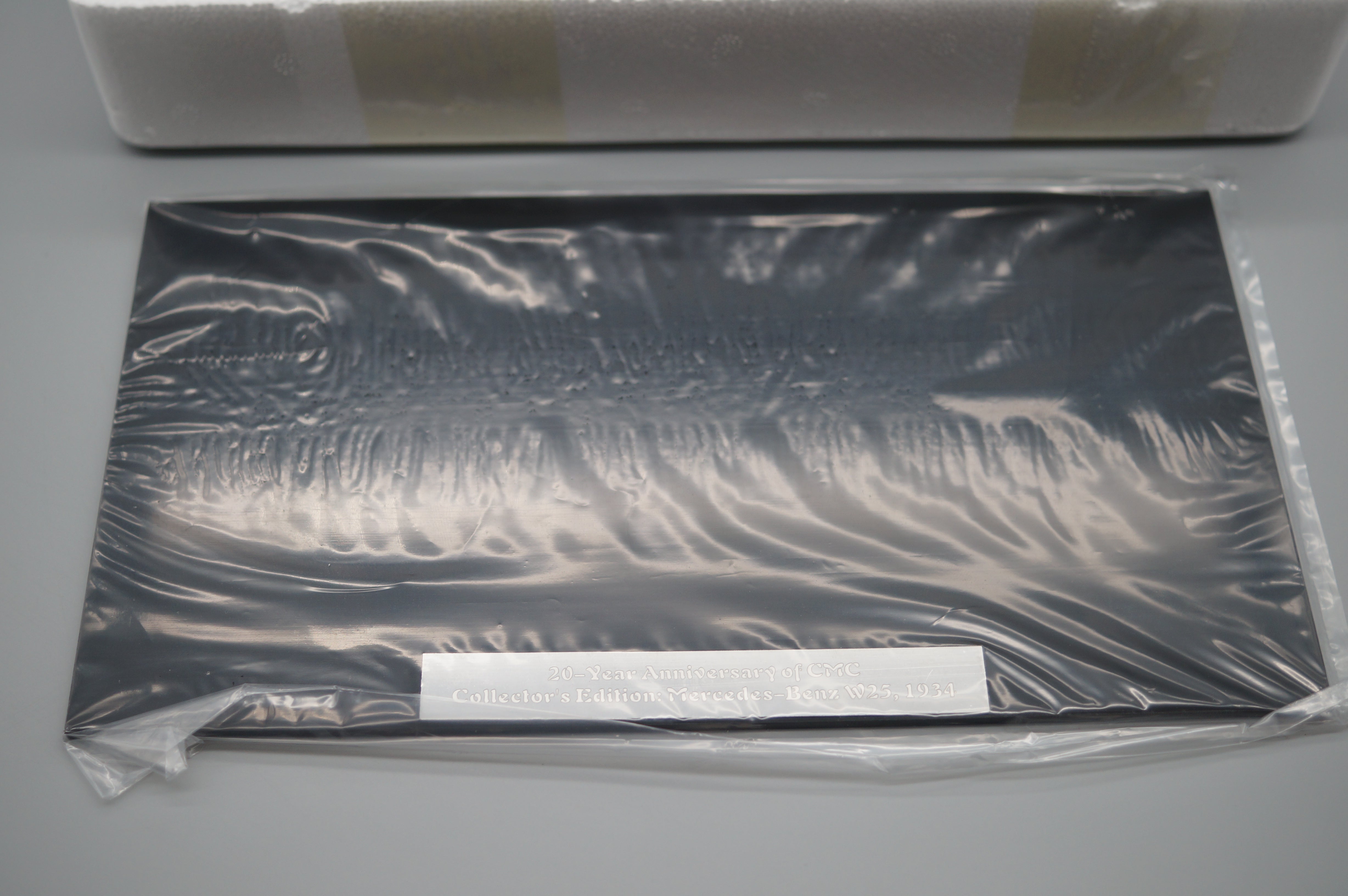 1/18 Mercedes-Benz W25 #20 'Dirty Hero' collectors edition 20 years CMC M-147 LE 1000 pcs