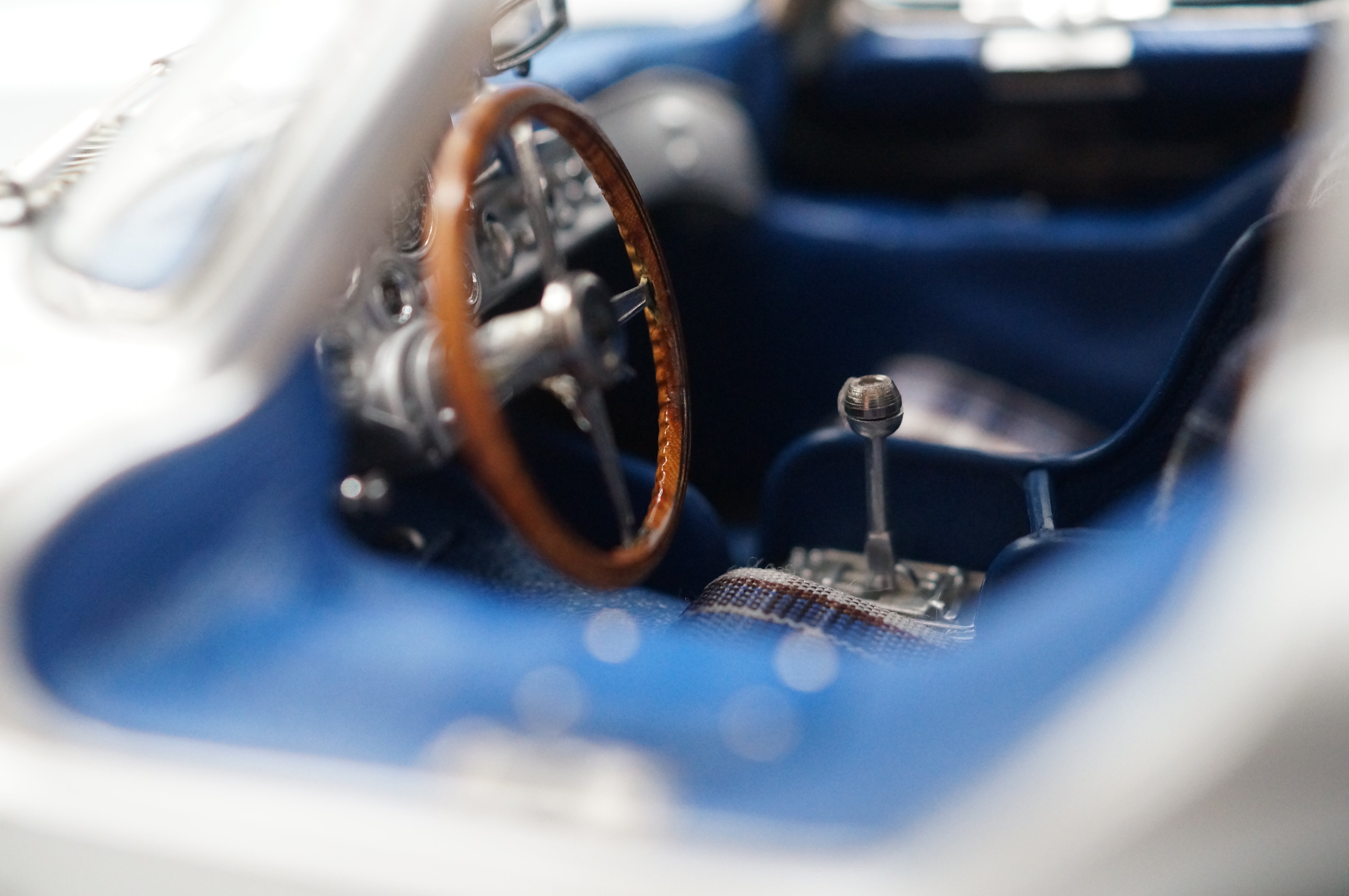 1/18 Mercedes-Benz 300 SLR Coupe 1955 Blaues Interieur CMC M-243