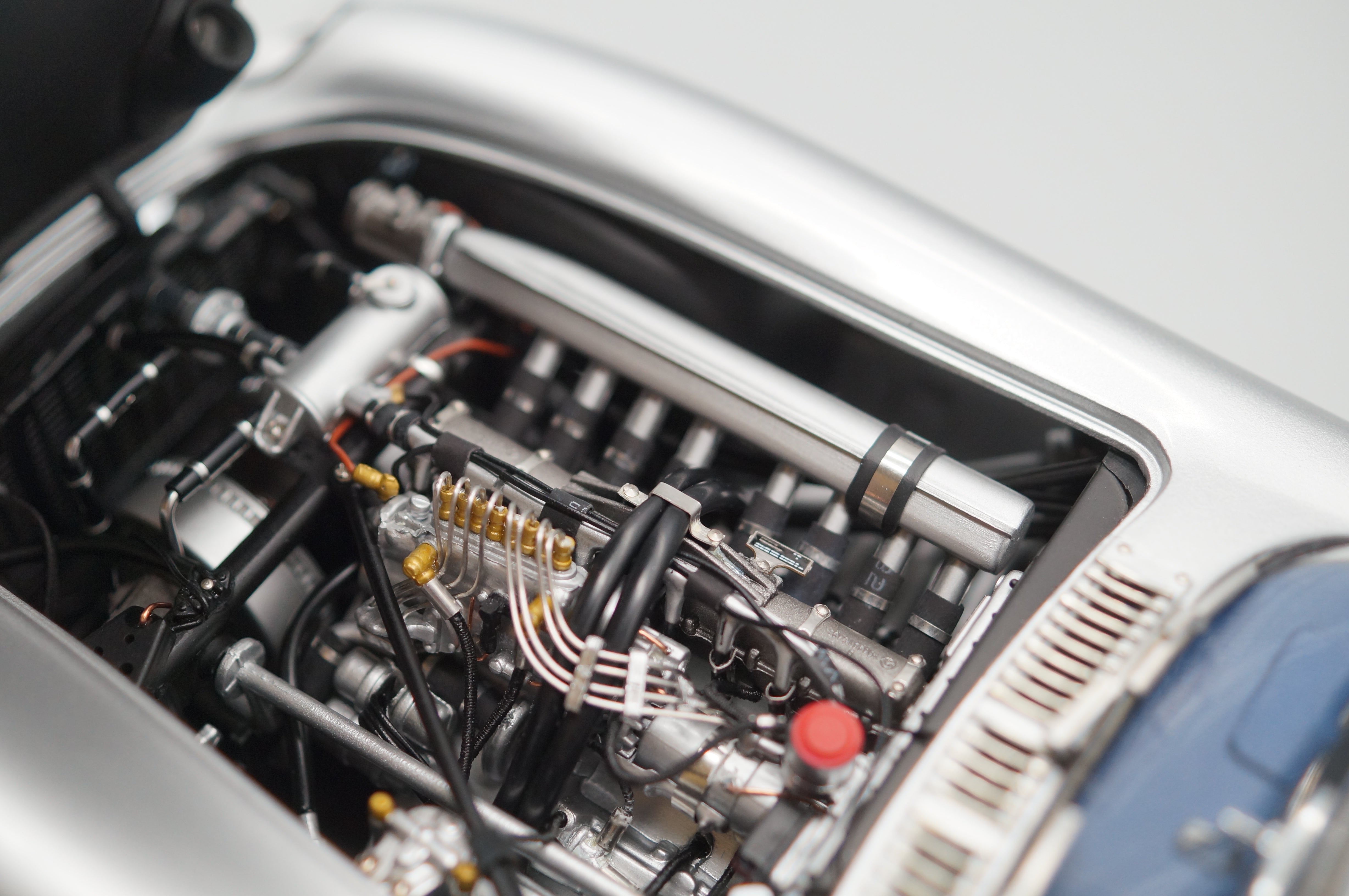 1/18 Mercedes-Benz 300 SLR Coupe 1955 Blaues Interieur CMC M-243