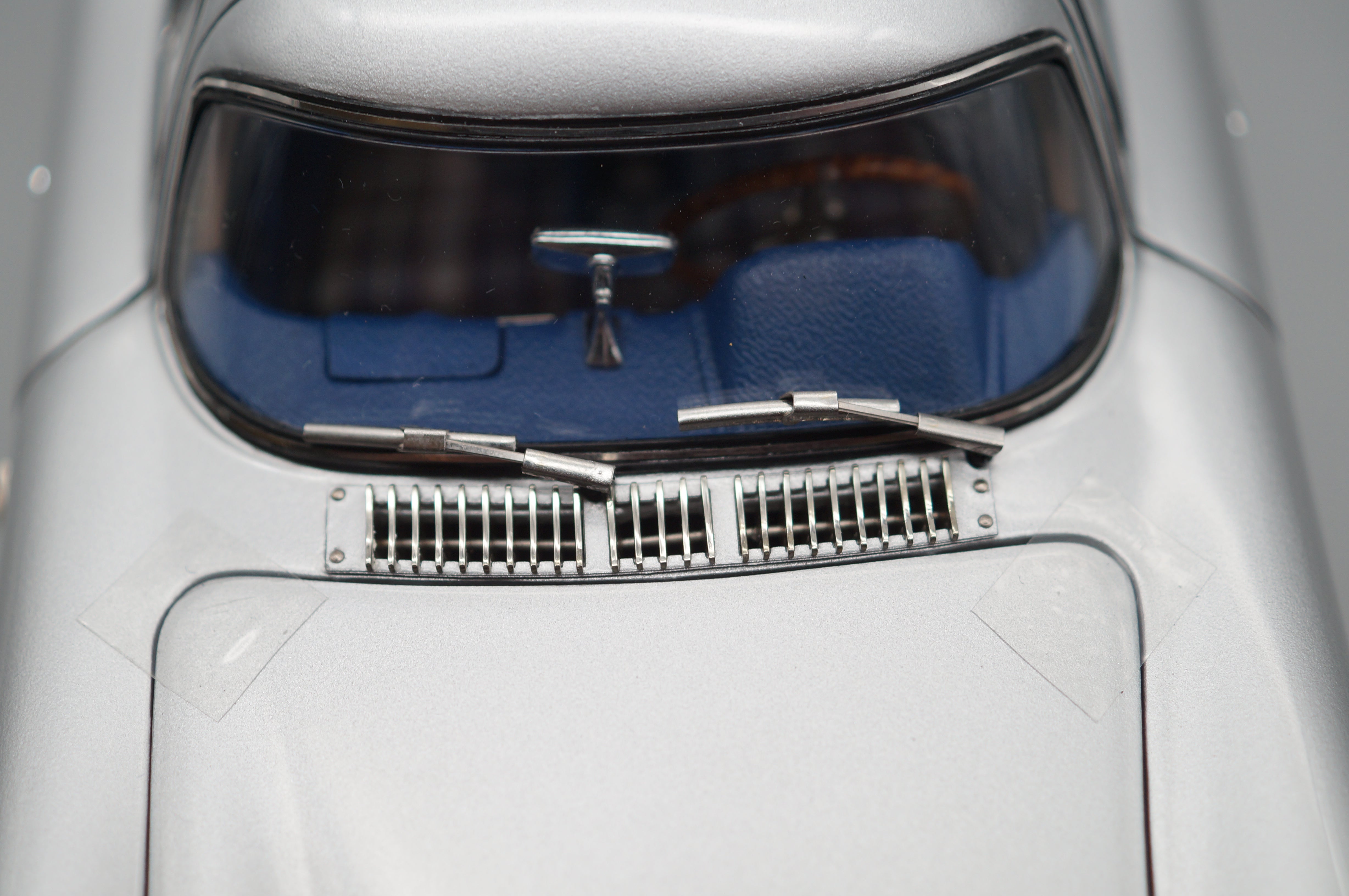 1/18 Mercedes-Benz 300 SLR Coupe 1955 Blaues Interieur CMC M-243