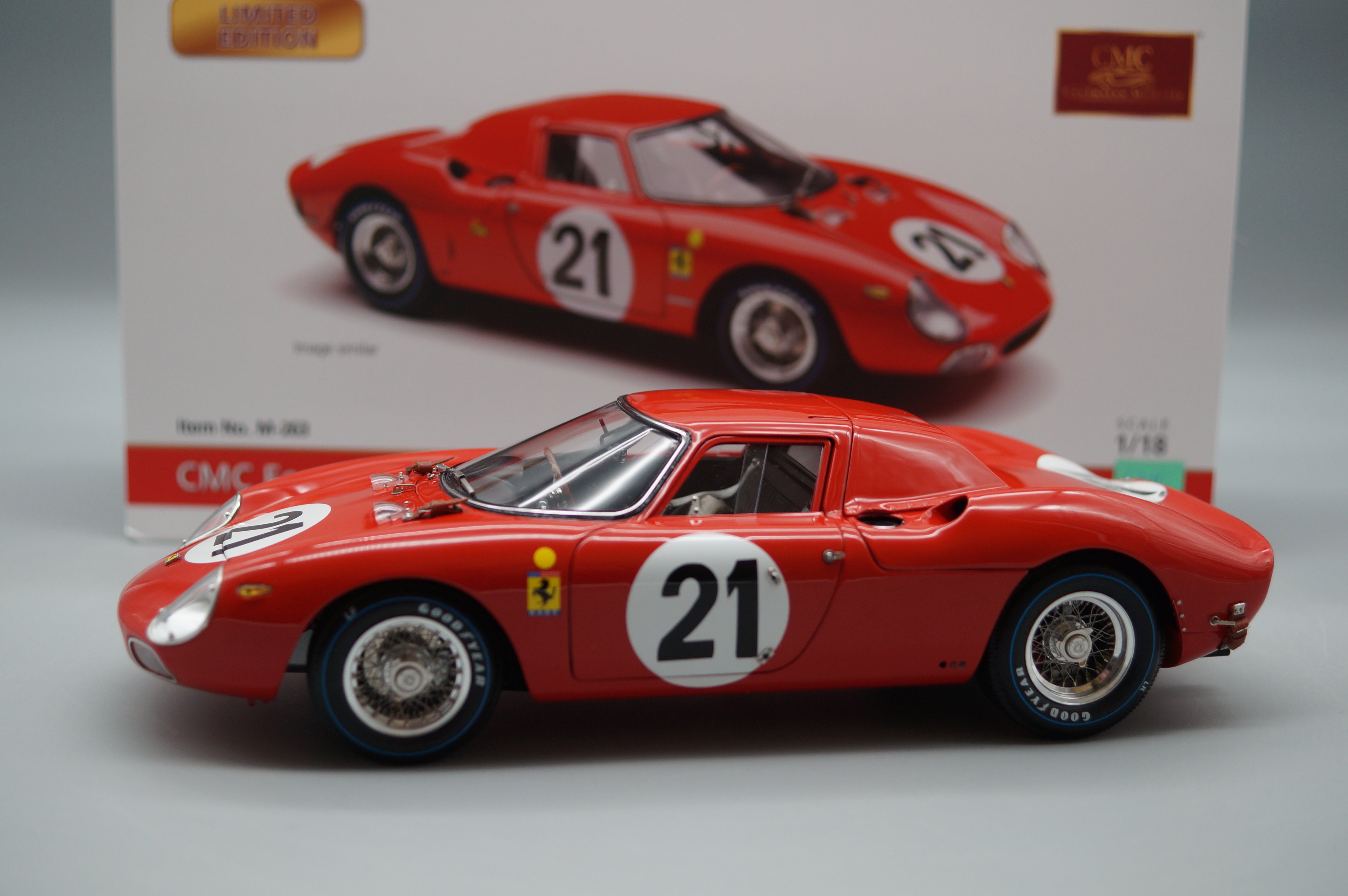 1/18 Ferrari 250 LM #21 RHD 24H Le Mans1965 Rindt/Gregory CMC M-263