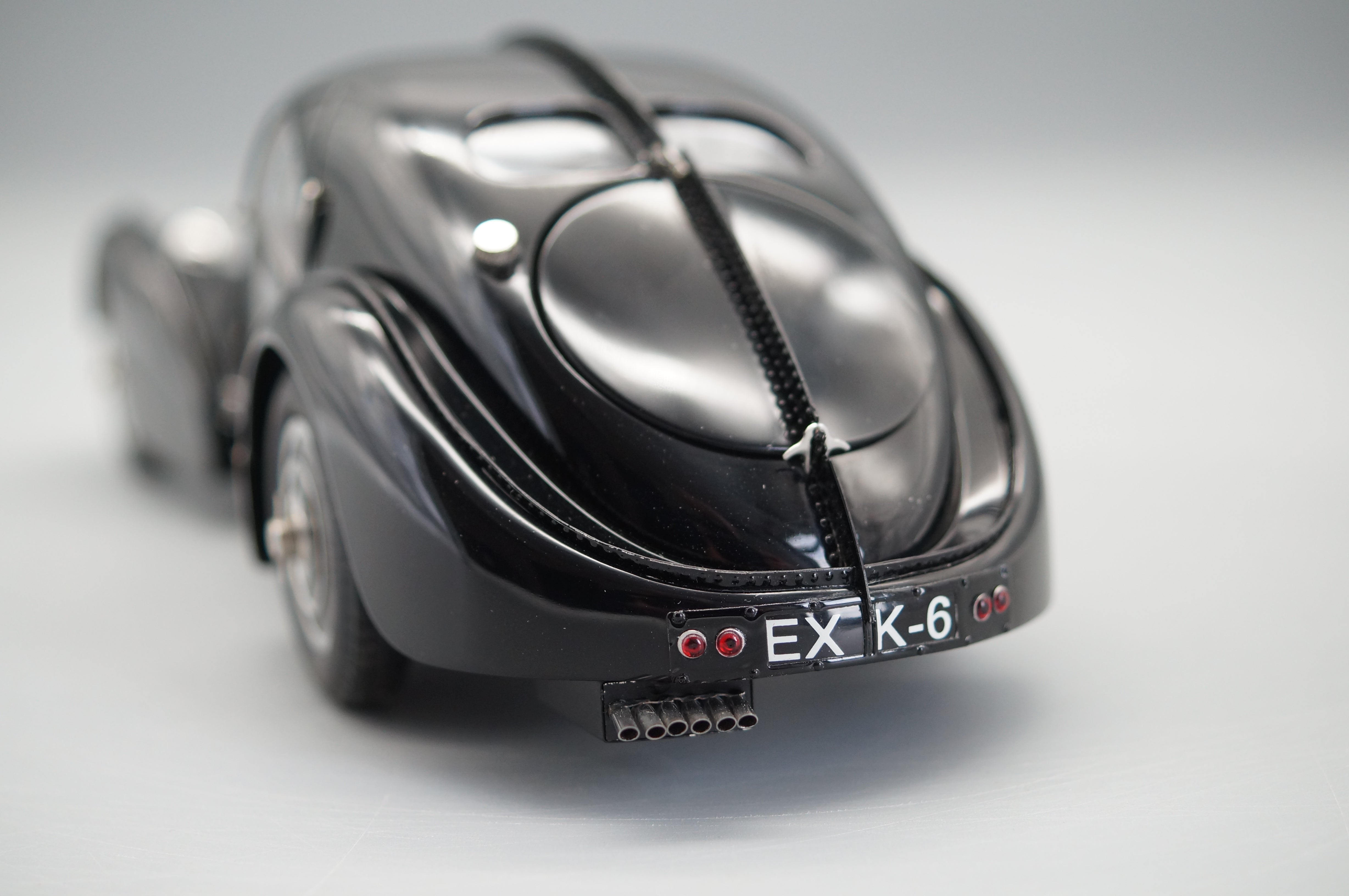 1/18 Bugatti Type 57 SC Atlantic 1938 (black) CMC M-085 #2500 -pre-owned-