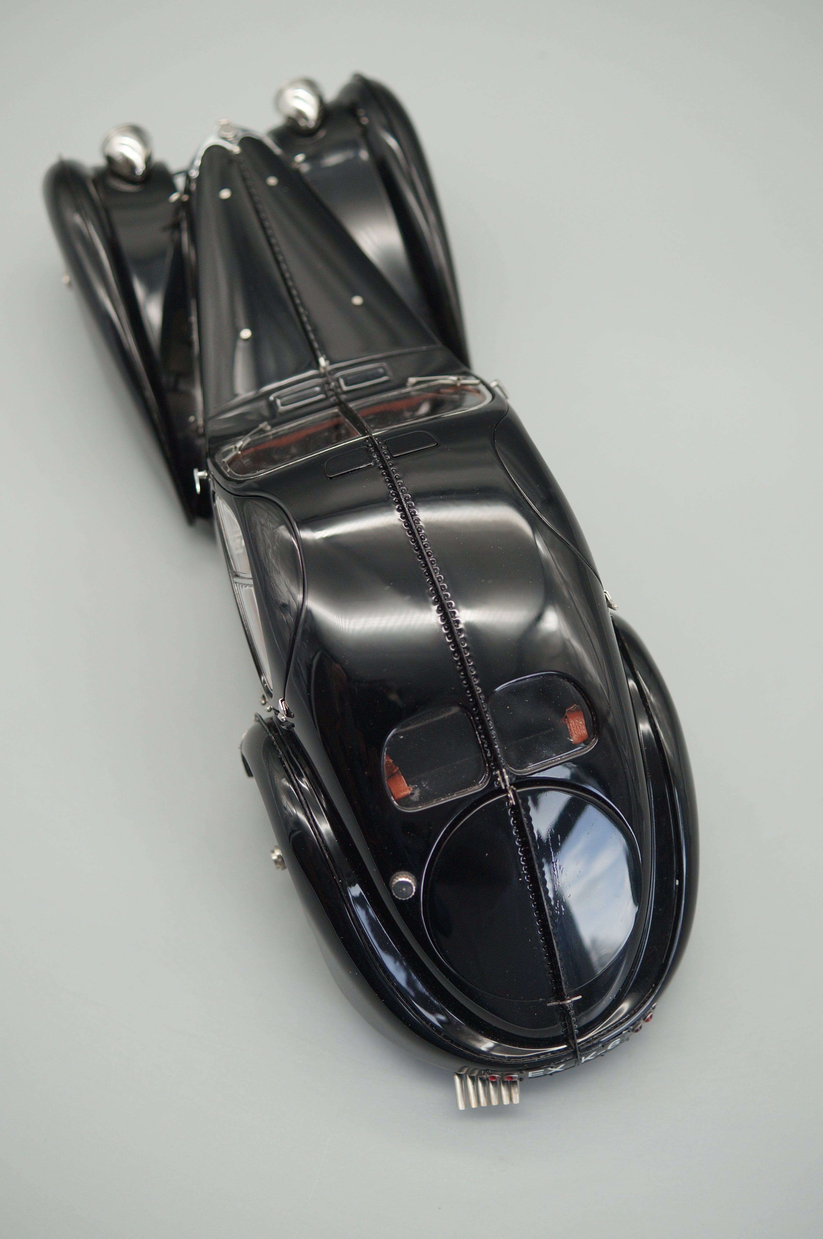 1/18 Bugatti Type 57 SC Atlantic 1938 (black) CMC M-085 #2500 -pre-owned-