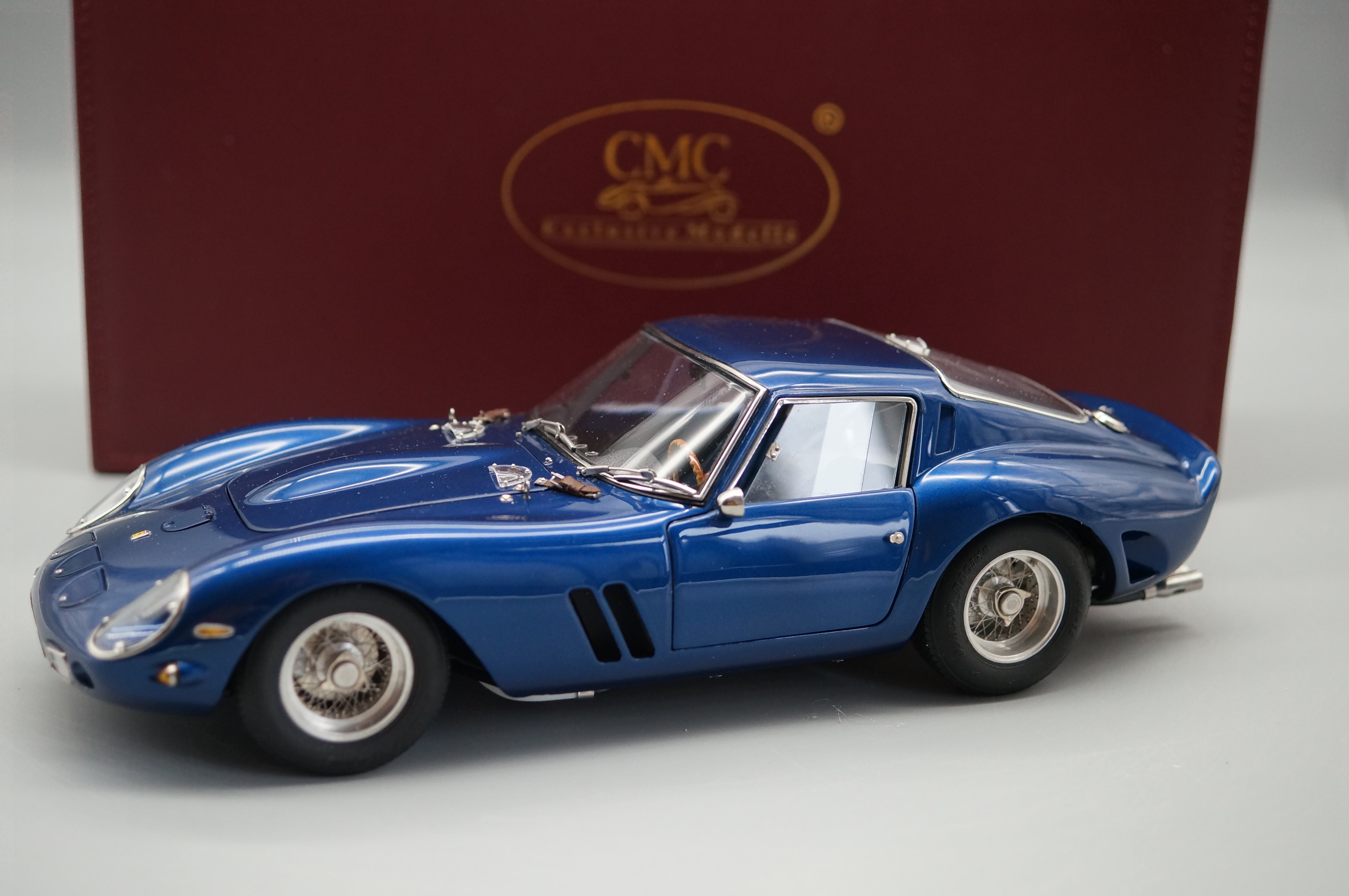 1/18 CMC Ferrari 250 GTO 1962 BLUE #1782 CMC M-152 -pre-owned-