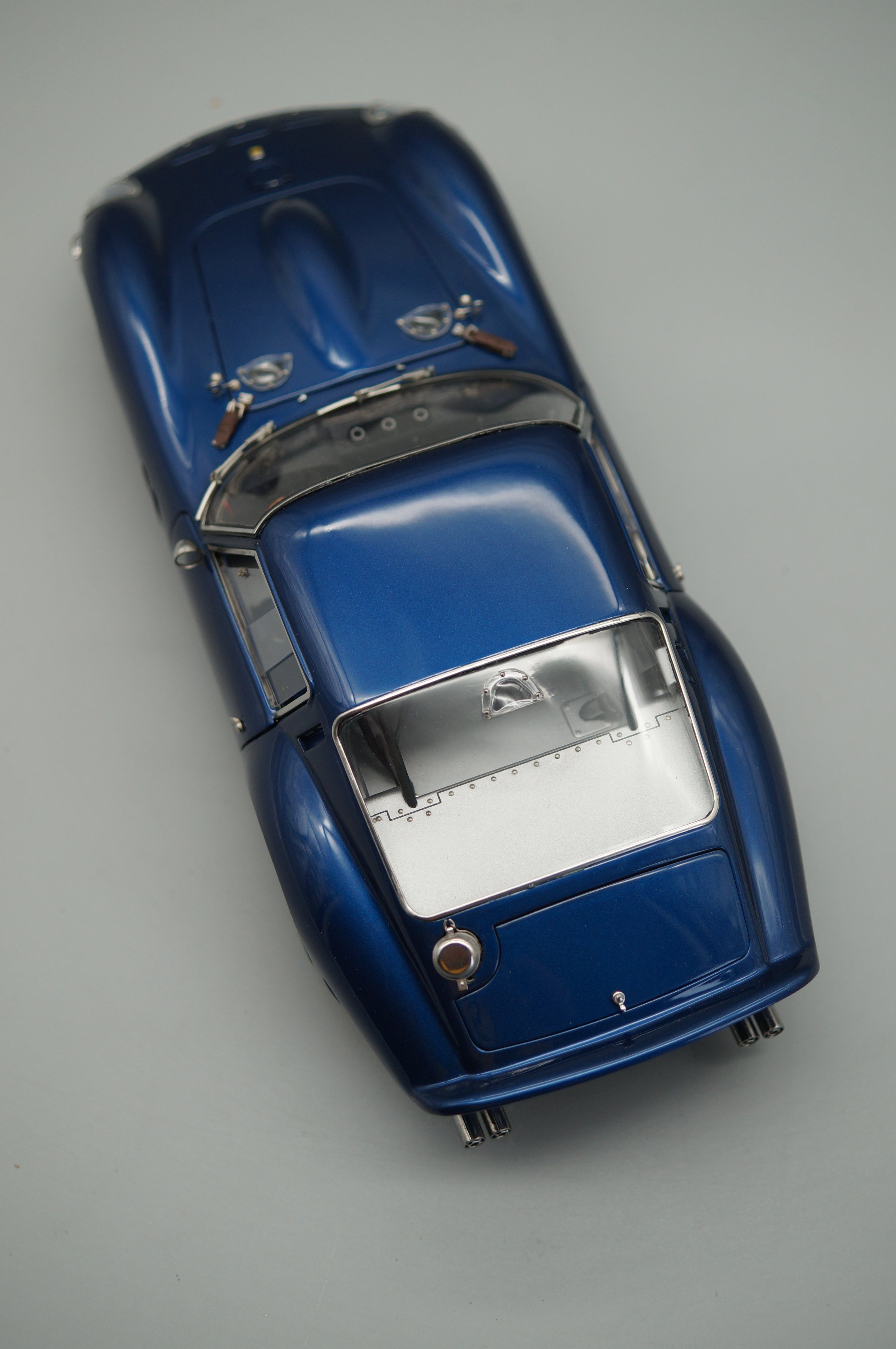 1/18 CMC Ferrari 250 GTO 1962 BLUE #1782 CMC M-152 -pre-owned-