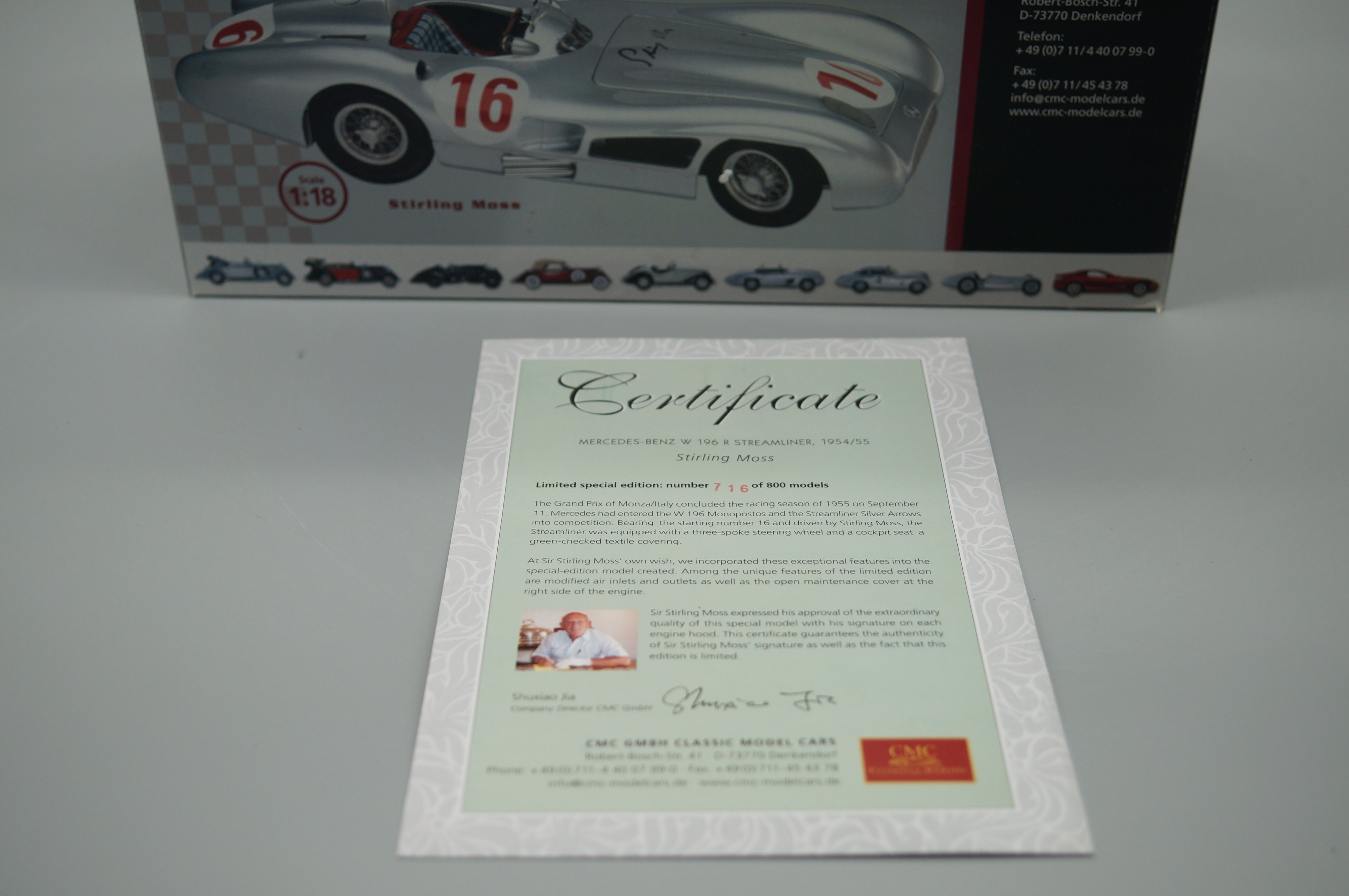 Mercedes-Benz W196R #16 signed by Stirling Moss #716/800 CMC M-059 - pre-owned