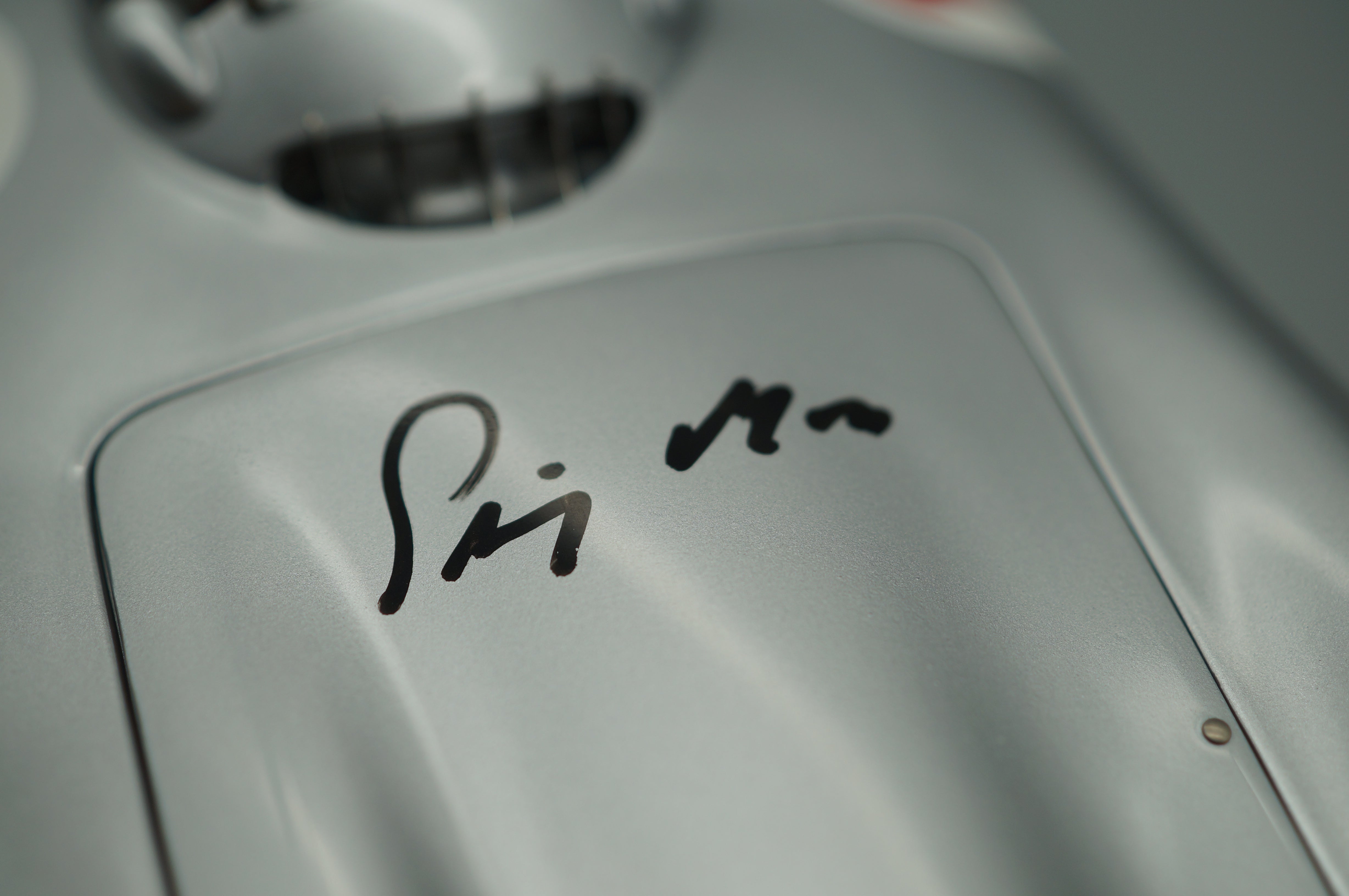 Mercedes-Benz W196R #16 signed by Stirling Moss #716/800 CMC M-059 - pre-owned