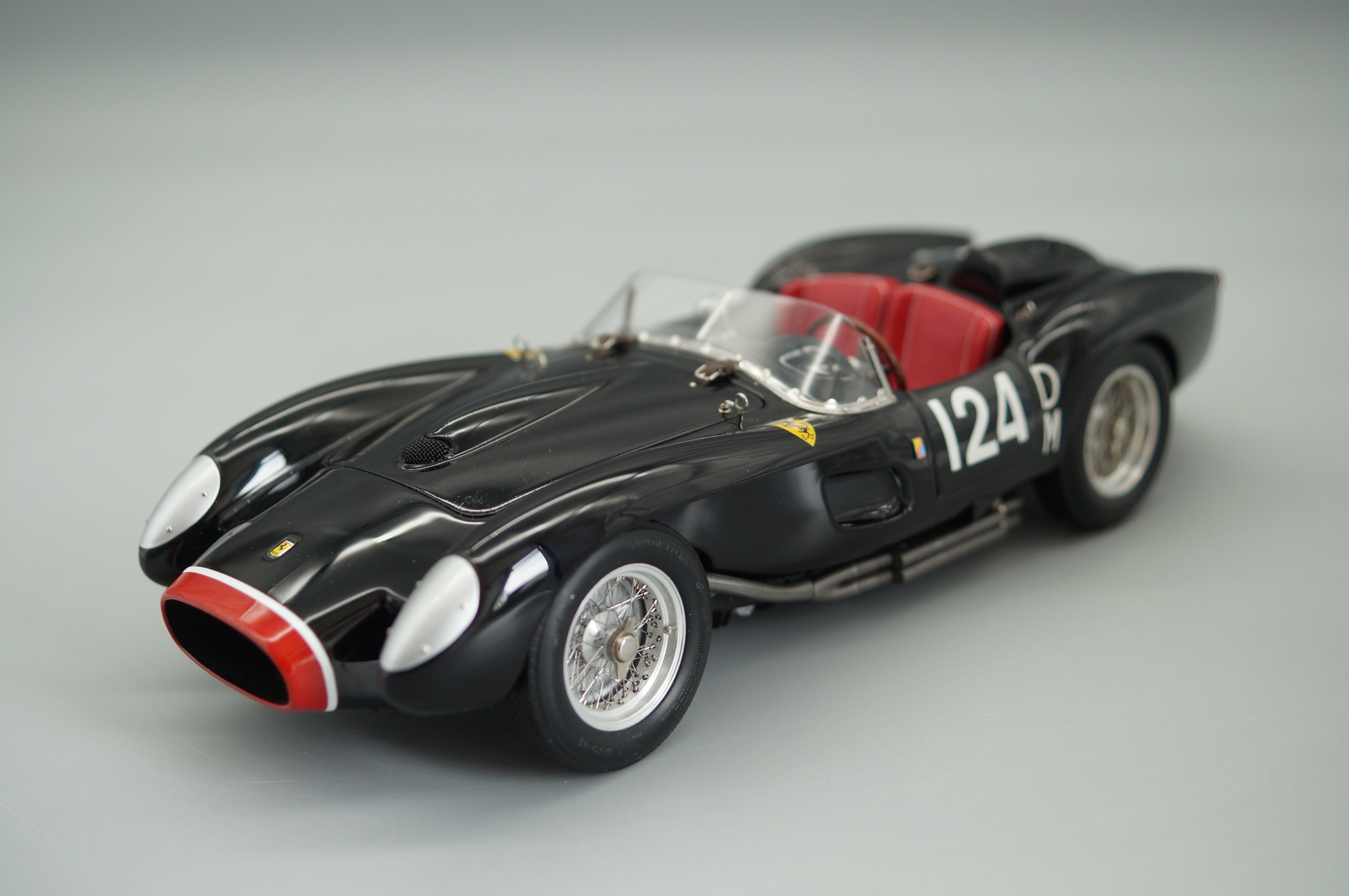 1/18 Ferrari 250 Testa Rossa #DM124 1958 (black) Limited Edition #0602/5000 pieces CMC M-081 -pre-owned-