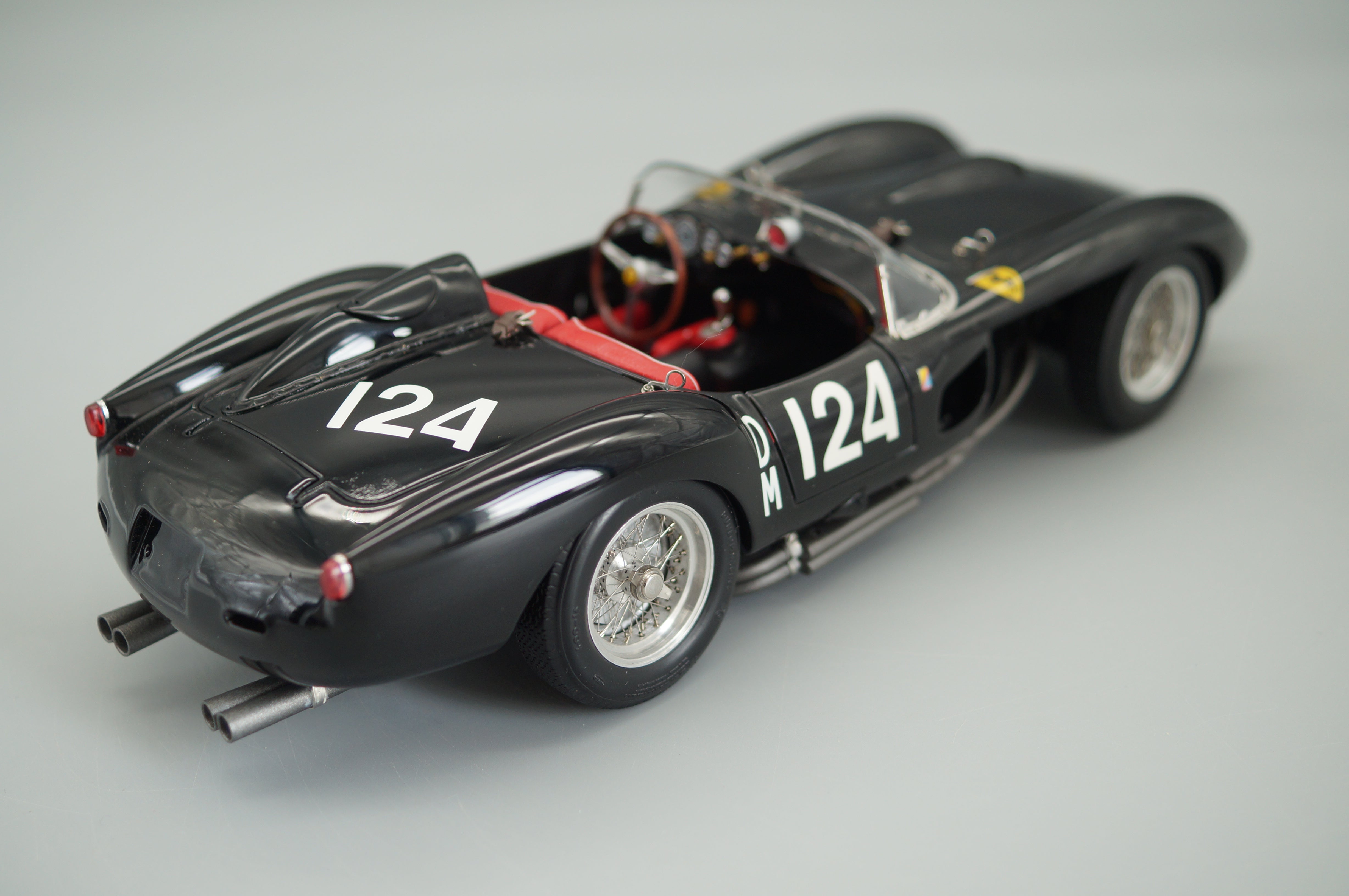 1/18 Ferrari 250 Testa Rossa #DM124 1958 (black) Limited Edition #0602/5000 pieces CMC M-081 -pre-owned-