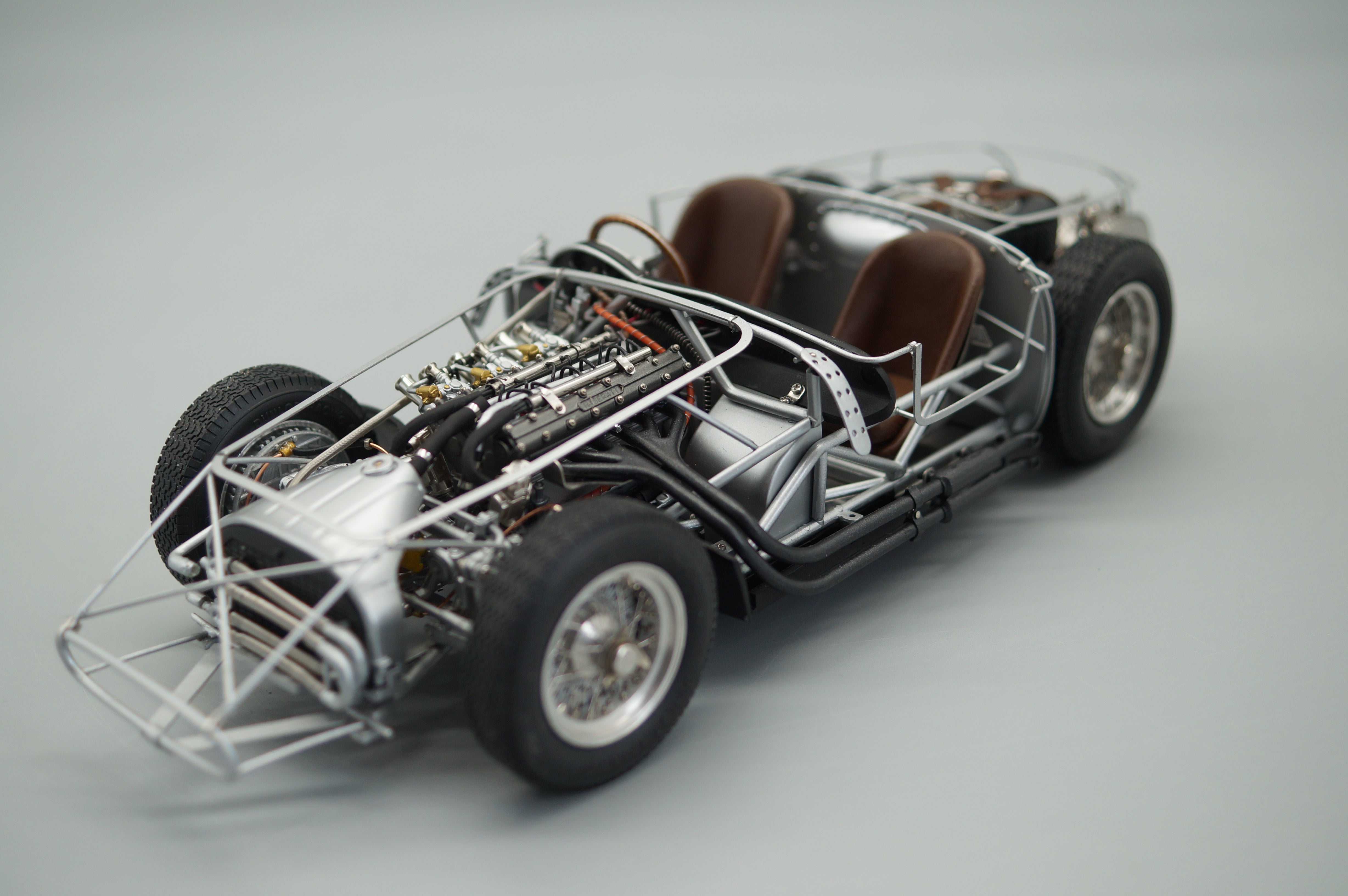 1/18 Maserati 300S Rolling Chassis 1956 #2330/3000 CMC M-109 -pre-owned-