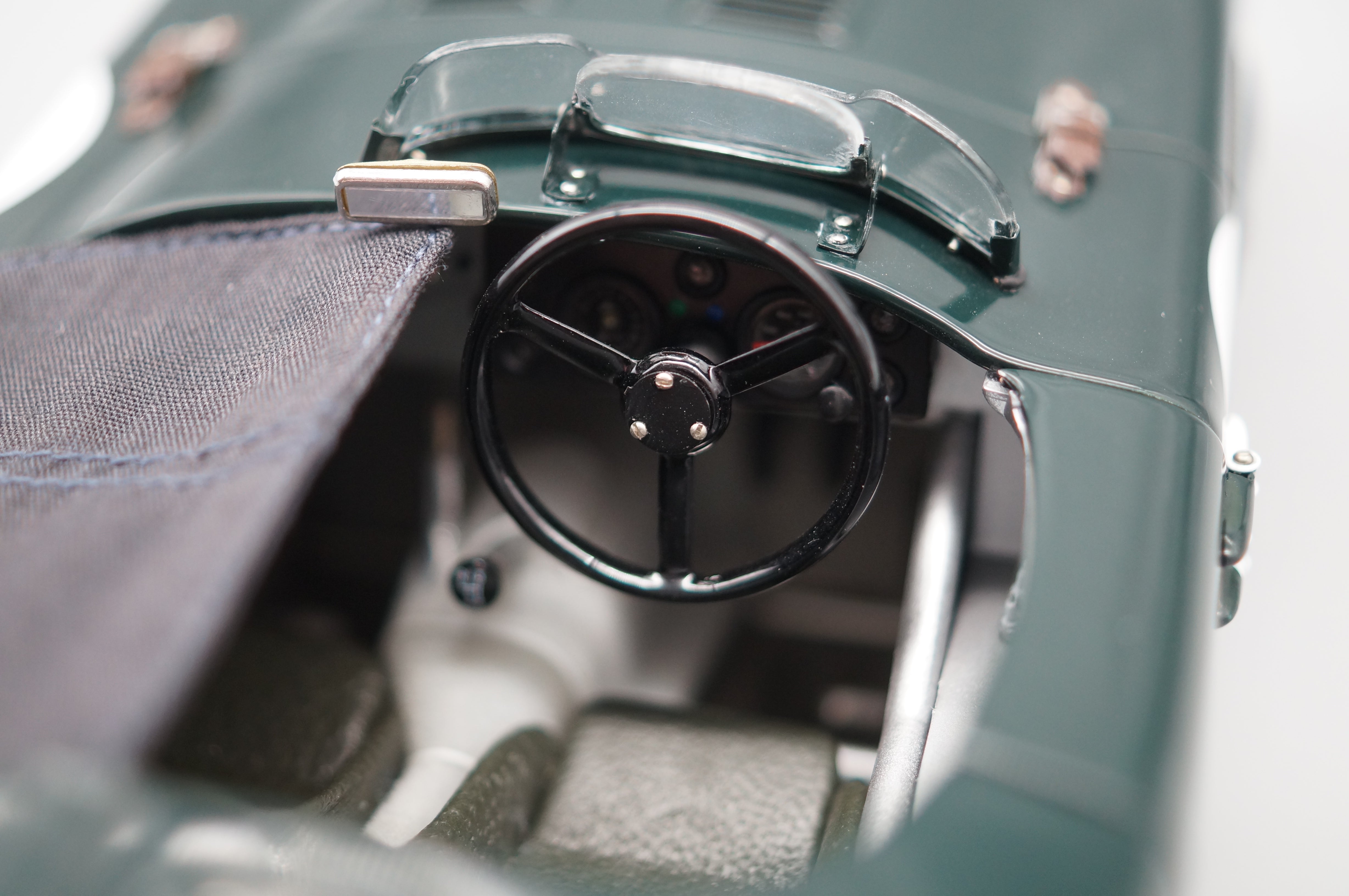 1:18 Jaguar C-Type #18 24h Le Mans Winner 1953 Rolt/Hamilton #1006/1500 CMC M-195 - pre-owned