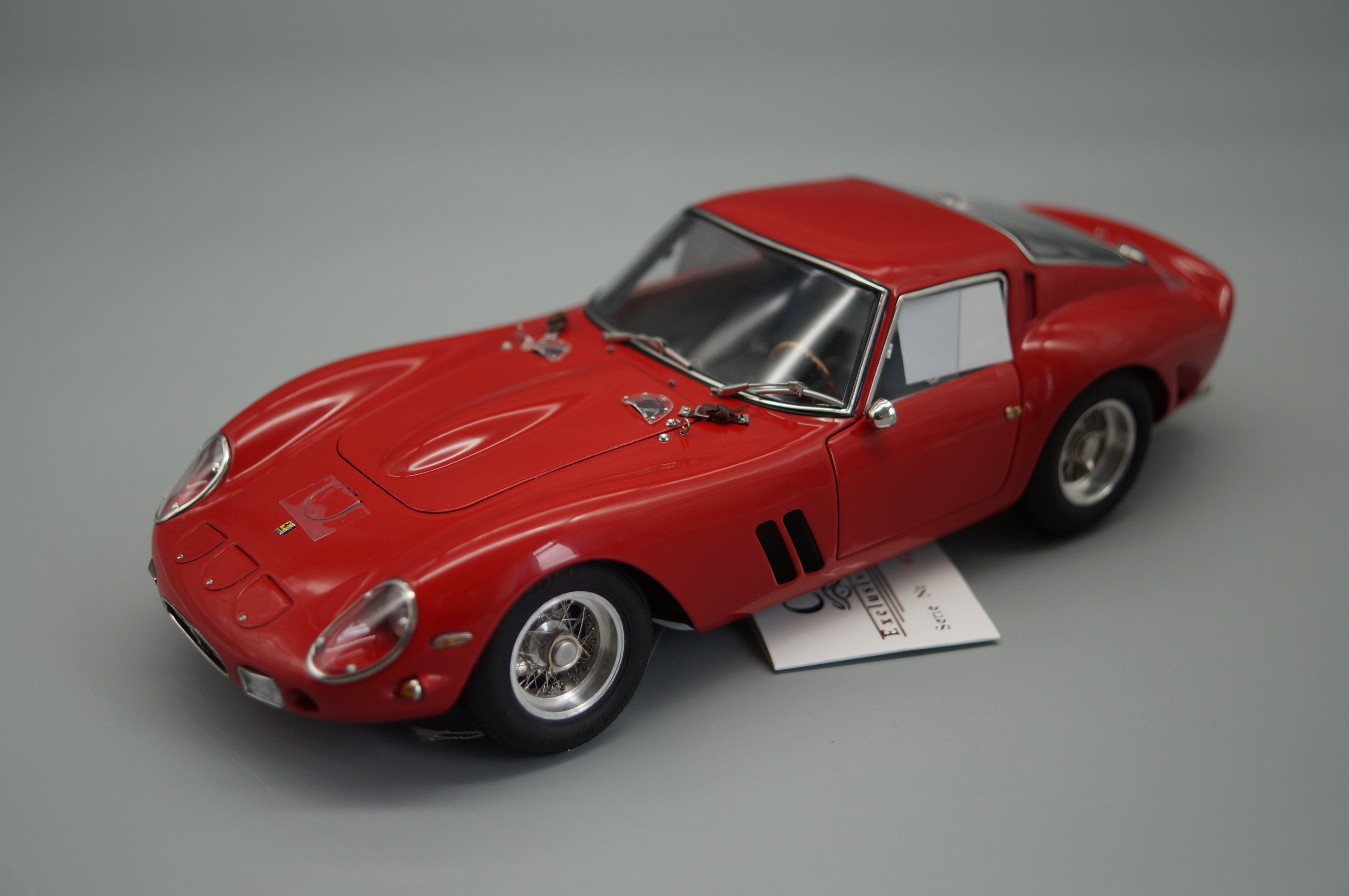 1/18 CMC Ferrari 250 GTO 1962 ROT LHD #4301 CMC M-154 -PRE OWNED