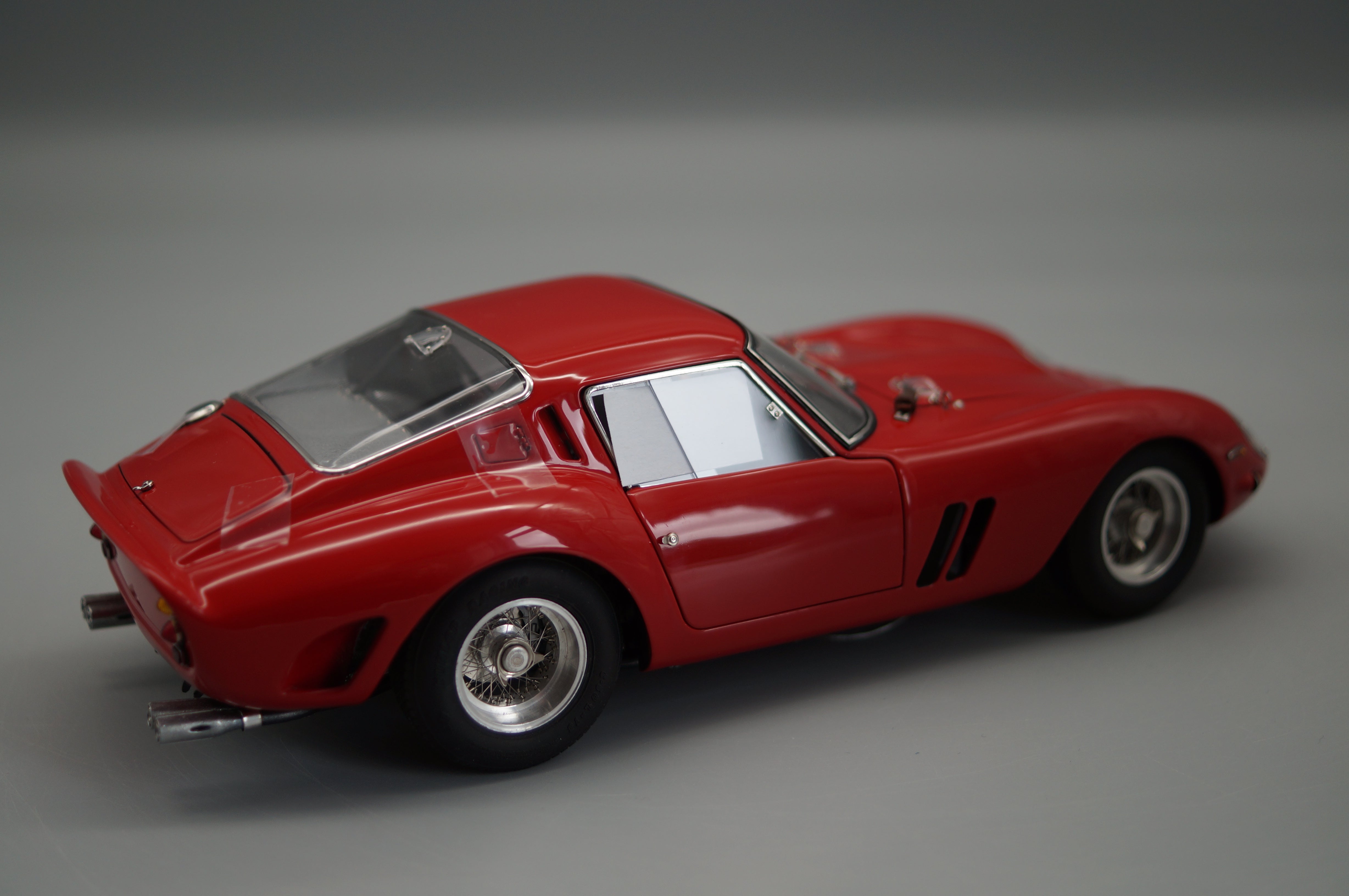 1/18 CMC Ferrari 250 GTO 1962 RED LHD #4301 CMC M-154 -PRE OWNED