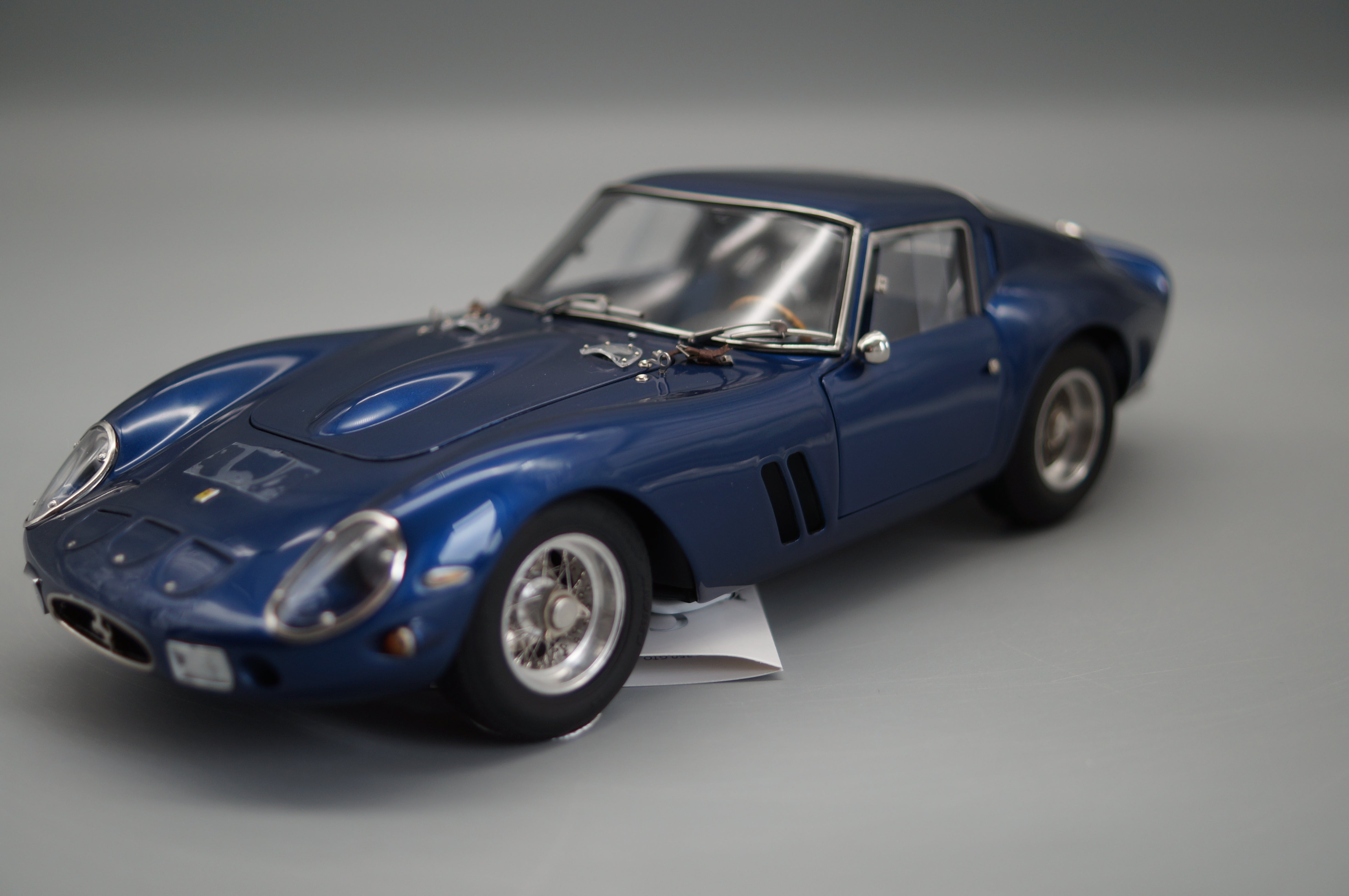 1/18 CMC Ferrari 250 GTO 1962 BLAU #1361 CMC M-152 -pre-owned-
