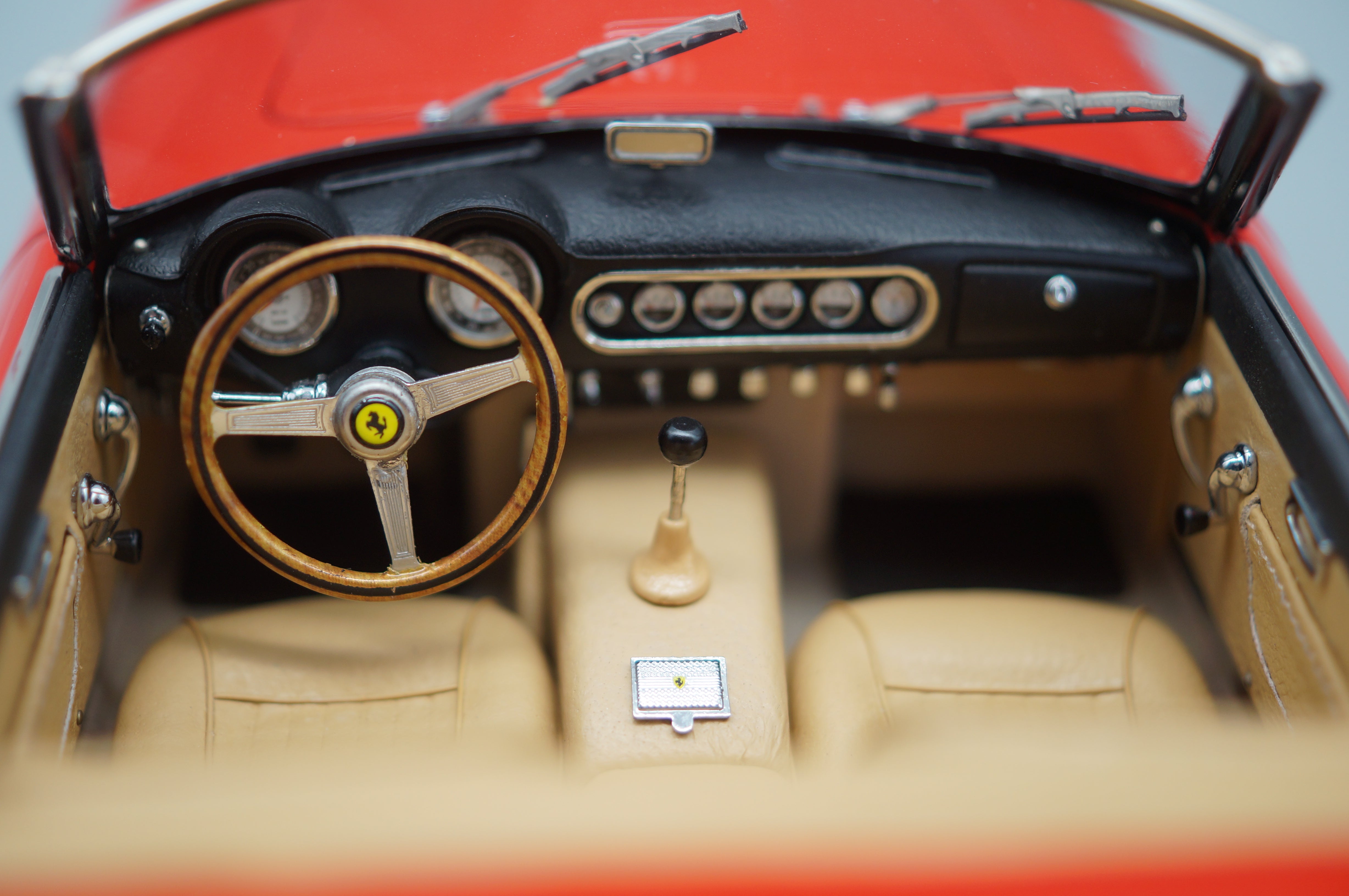 1/18 Ferrari 250 SWB Spyder California 1961 red #0117 CMC M-091 -pre-owned