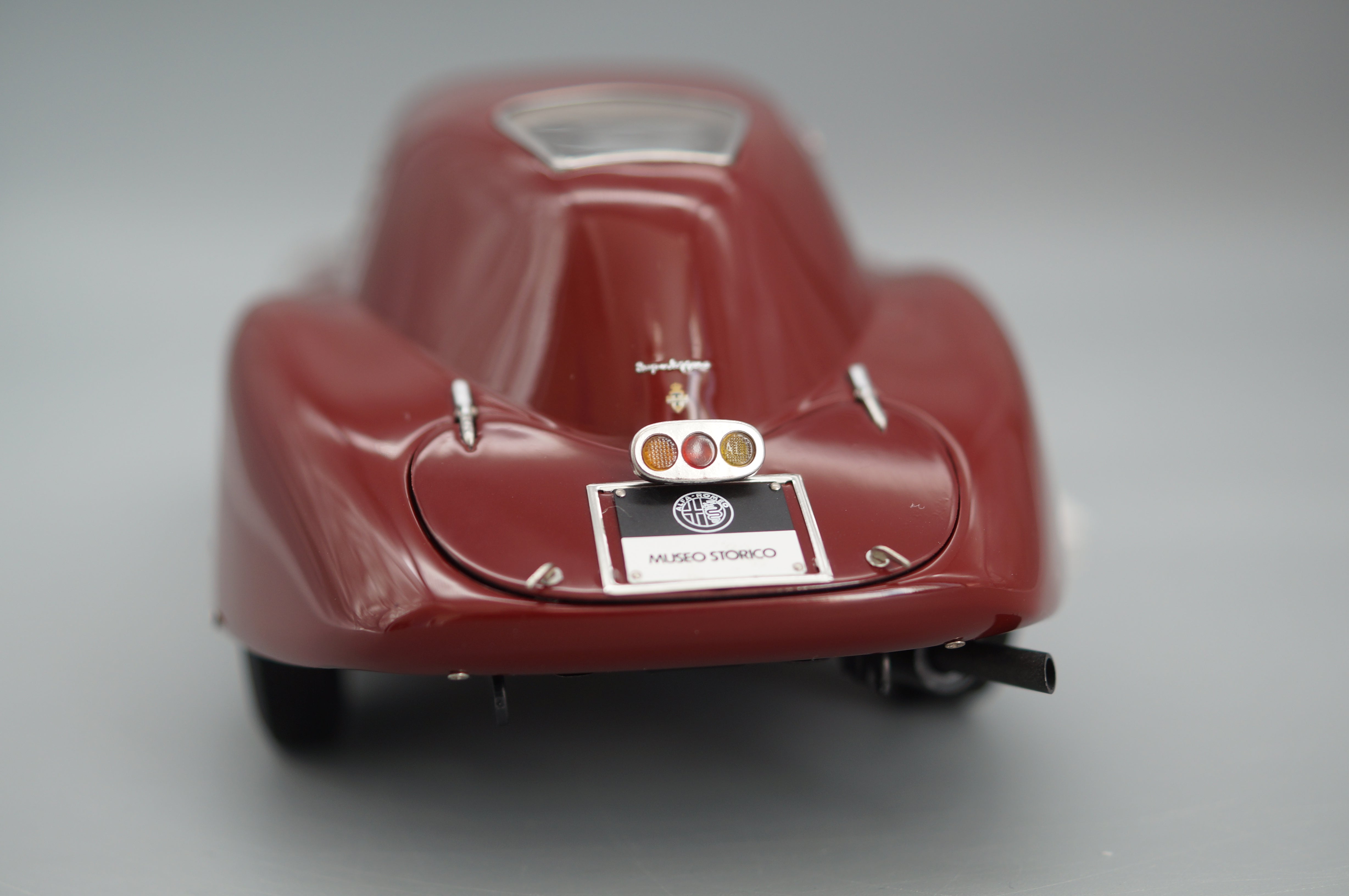 1/18 Alfa Romeo 8C 2900B Speciale Touring Coupe 1938 #2211 CMC M-107 -pre-owned