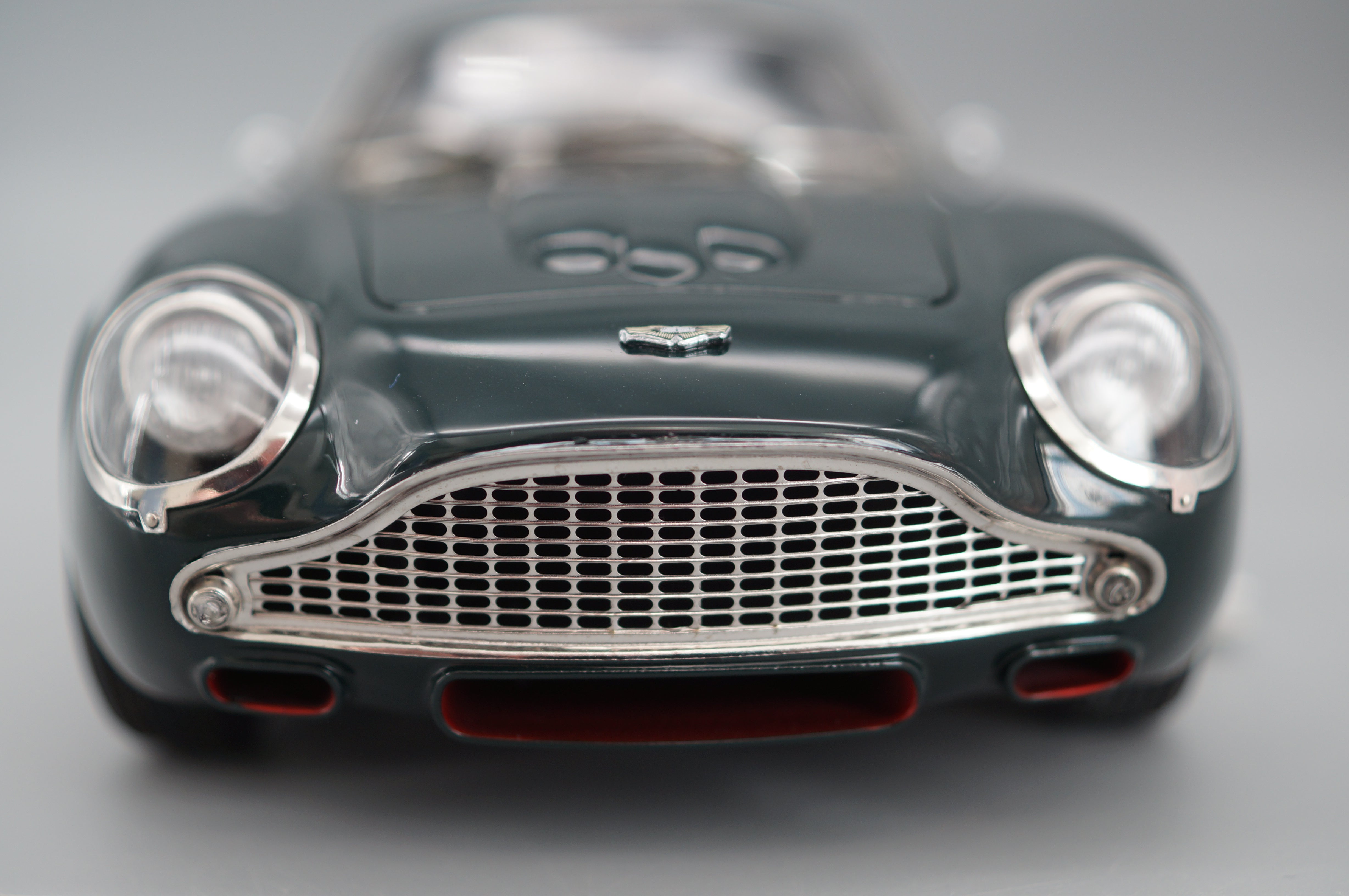 1/18 Aston Martin DB4 GT Zagato 'Goodwood Green' #441 CMC M-150 - Pre-owned