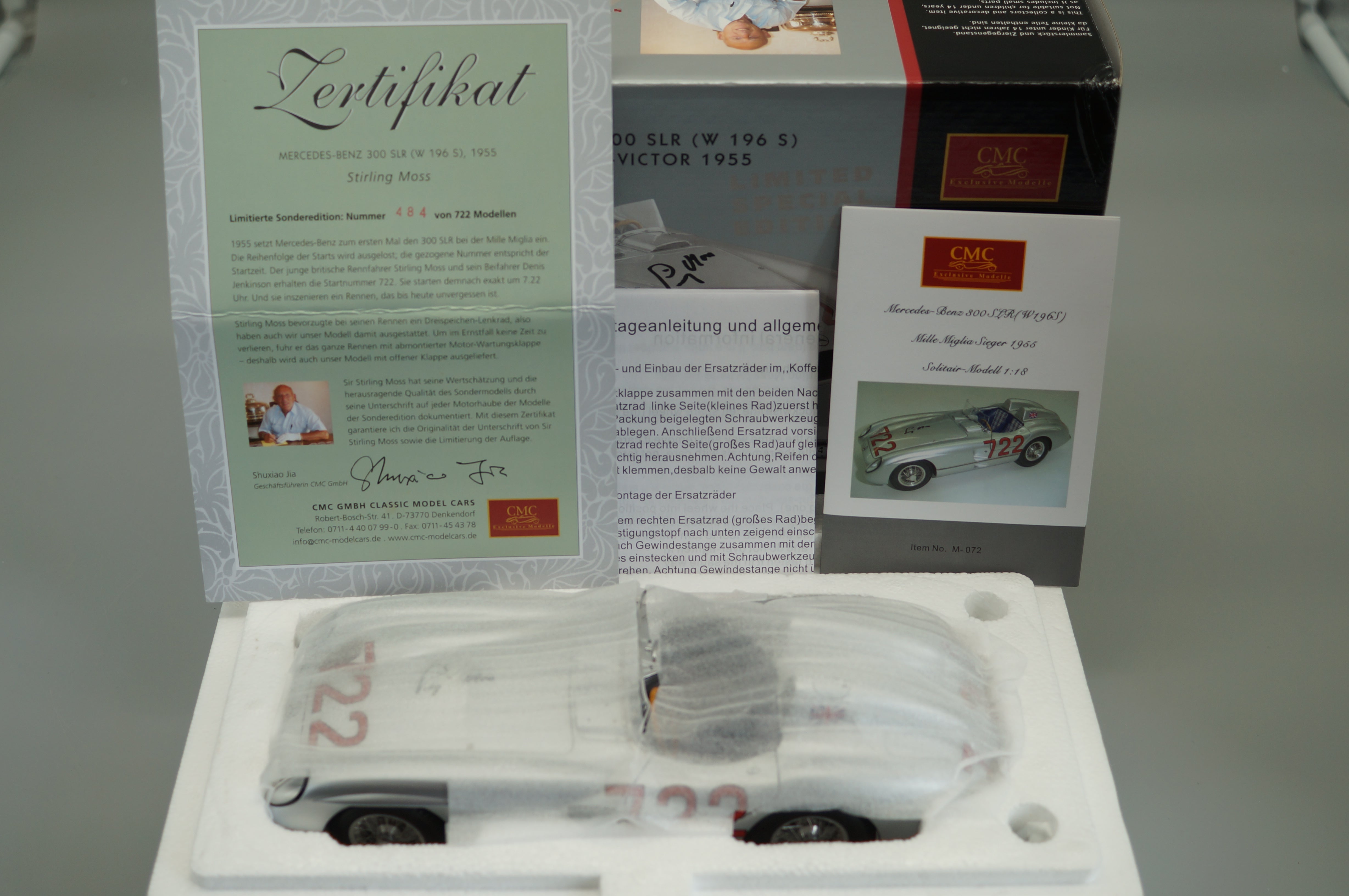 1/18 Mercedes-Benz 300SLR #722 Mille Miglia Stirling MOSS Signature Edition #484/722 CMC M-072 -pre-owned